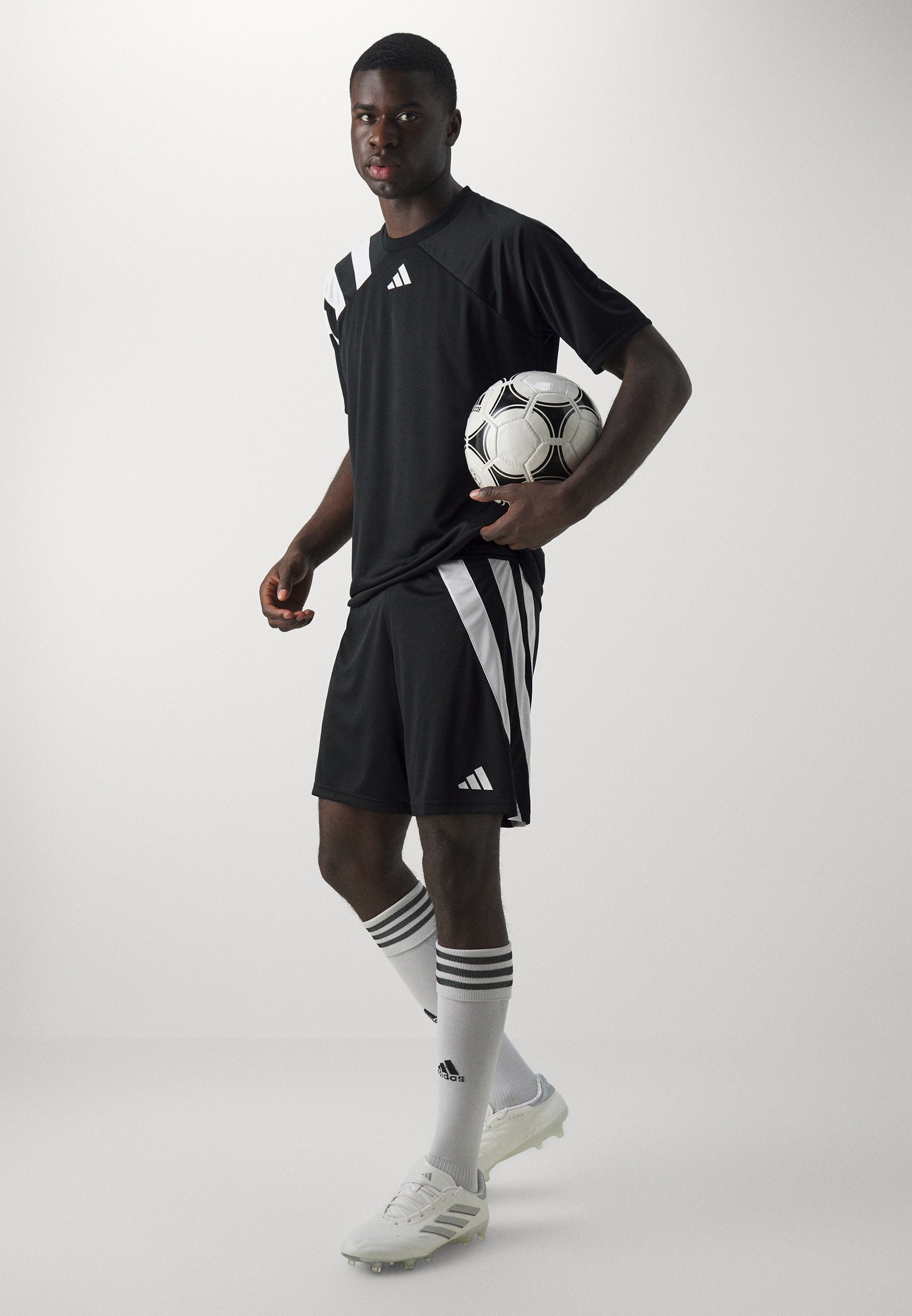 FORTORE 23 SHORT - Sports shorts - black/white