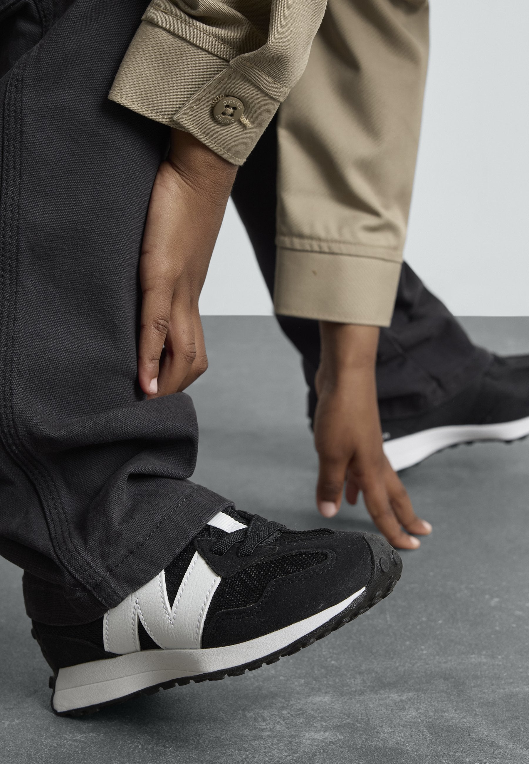 327 UNISEX - Trainers - black