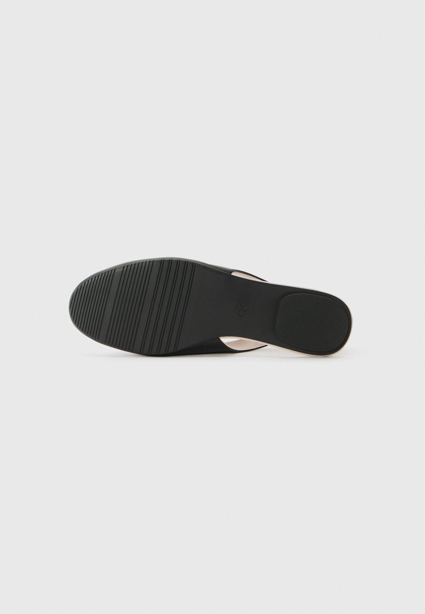 Slingback ballet pumps -  black