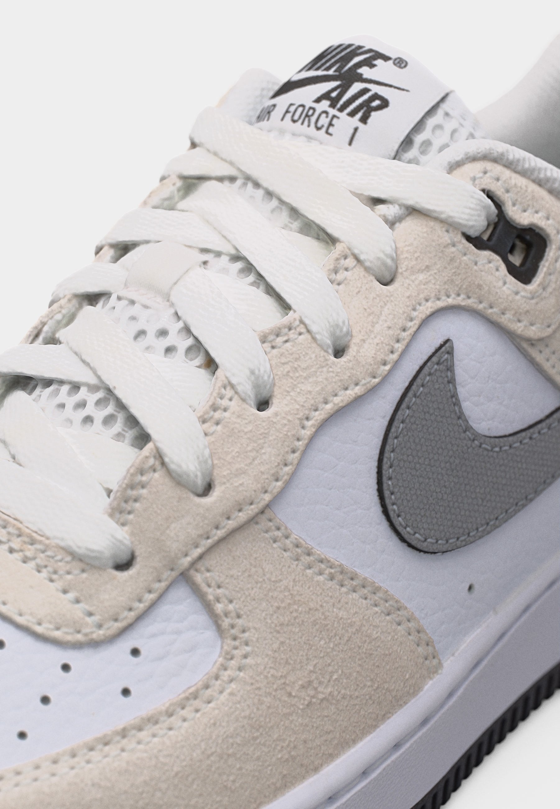 أحذية AIR FORCE 1 07 LV8 UNISEX - أبيض/رمادي معدني بارد/أسود/رمادي بارد/أبيض قمة