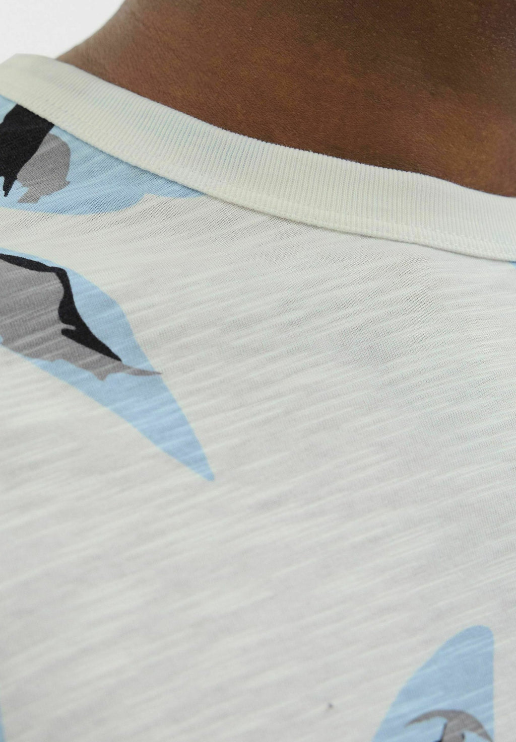 All Over Print - Print T-shirt - cloud dancer