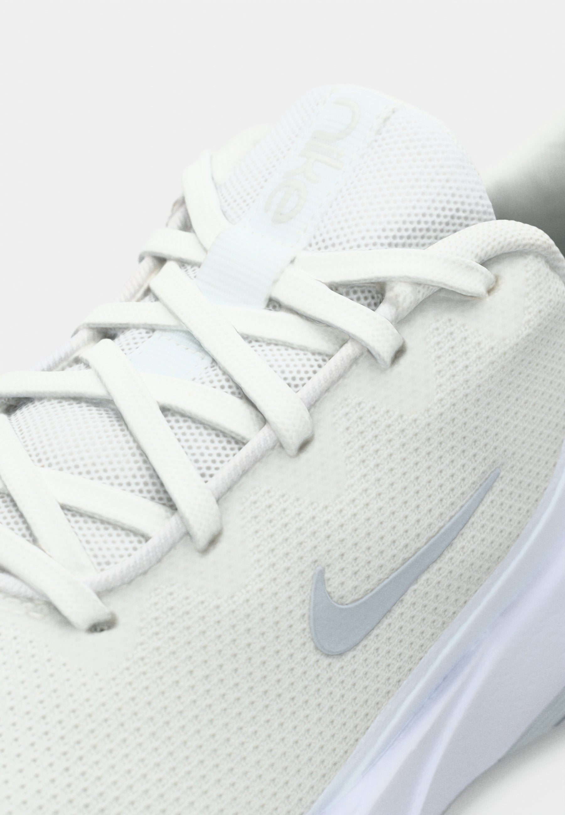 AIR ZOOM BELLA - Training shoe - white/pure platinum-coloured/white