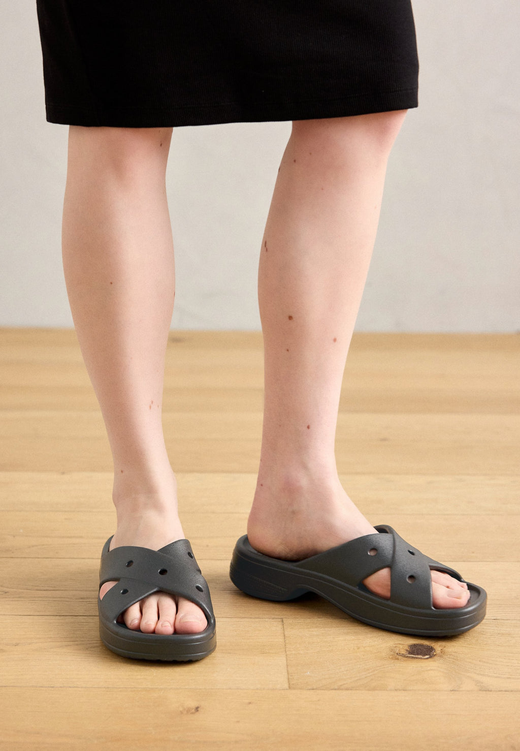 Pool slides - black