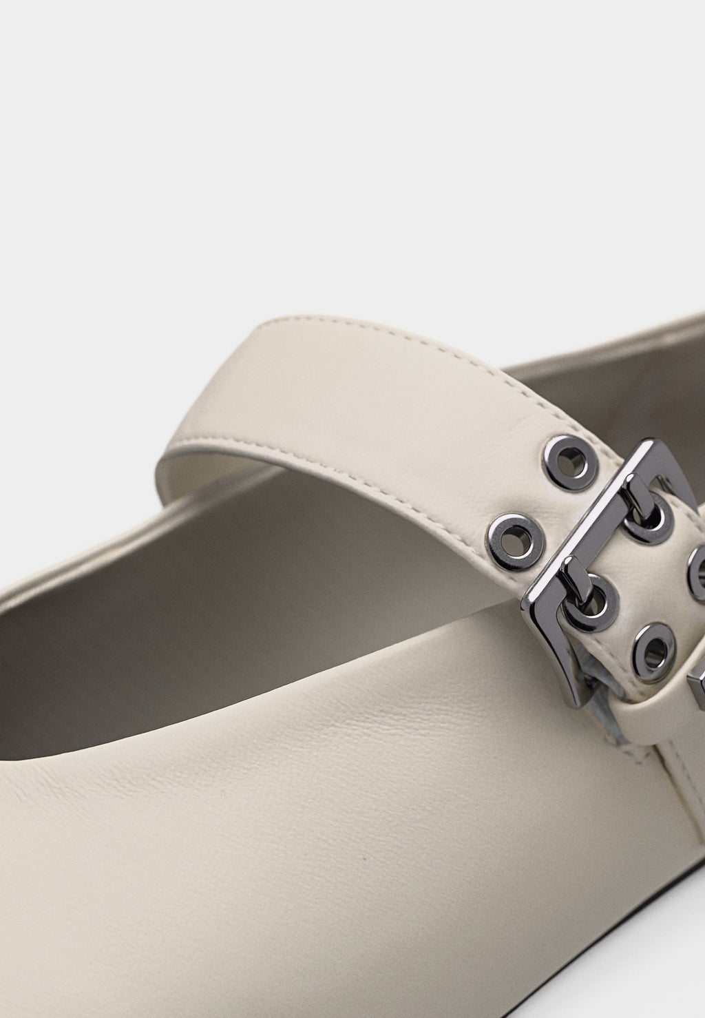 TJW BALLERINA BUCKLE - Ankle strap ballet pumps - ivory