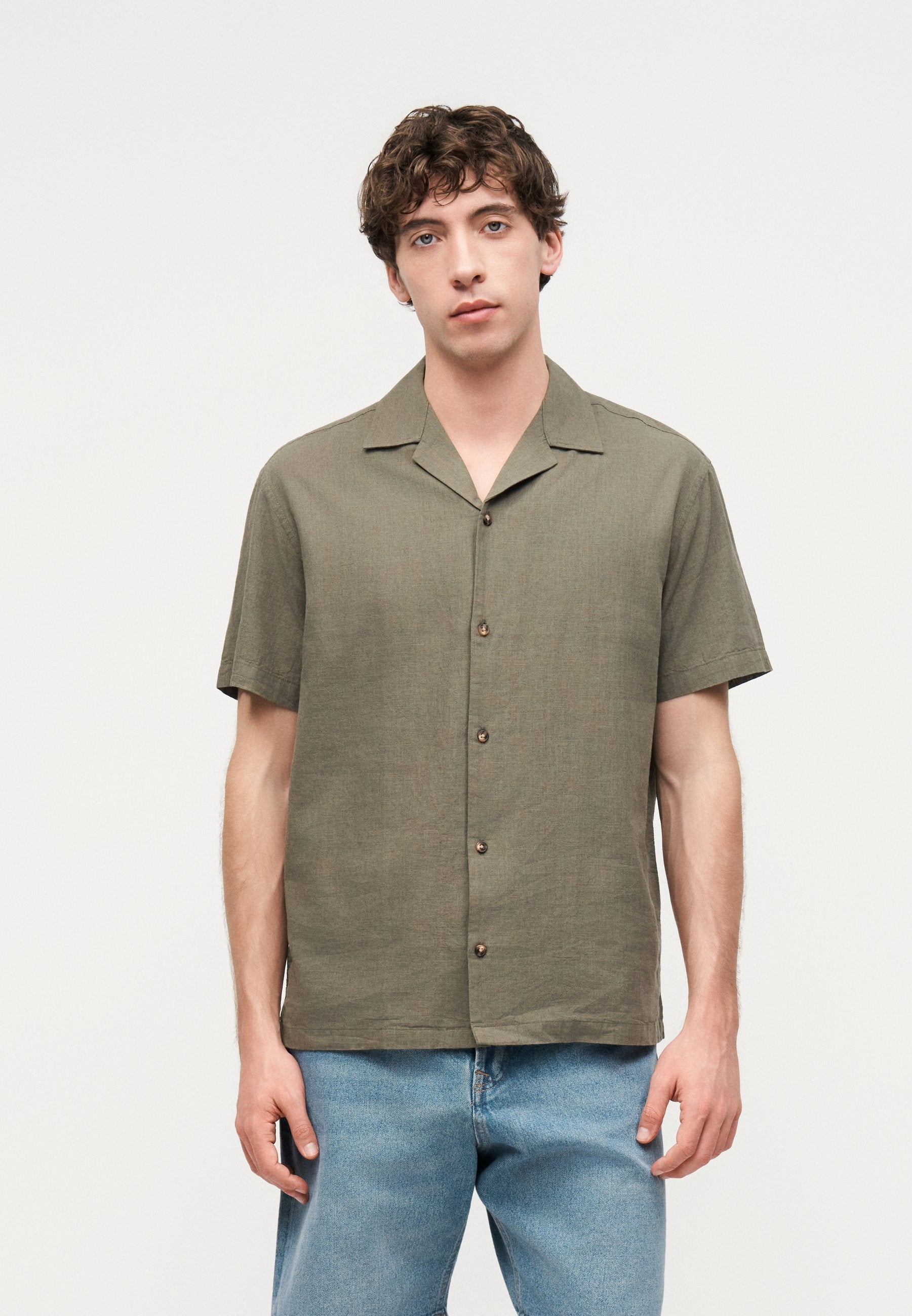 Resort Loose Fit - Shirt - dusty olive