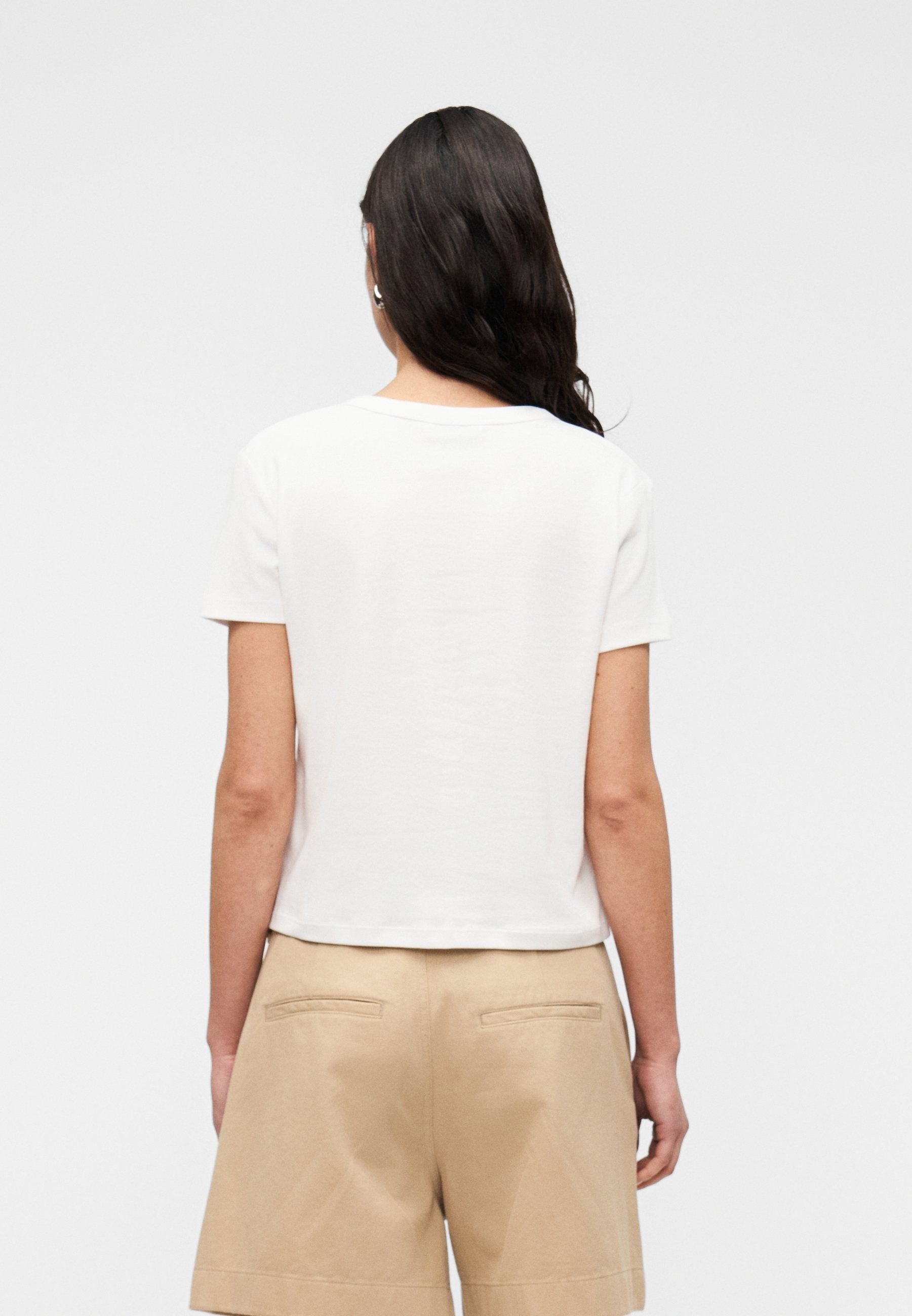 GOLD-TONE BUTTON SLIM T-SHIRT - Print T-shirt - ecru