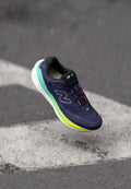 1080V15 - Road running shoes - sea salt silver metallic