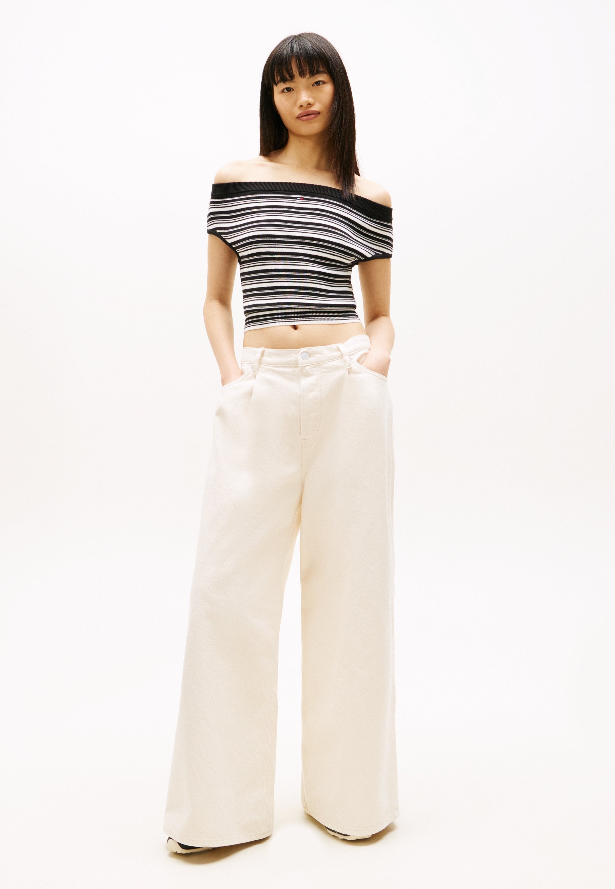 JEANS PLISSÉS À COUPE DROITE DÉCONTRACTÉE ET TAILLE MI-HAUTE - Jeans Baggy - blanc