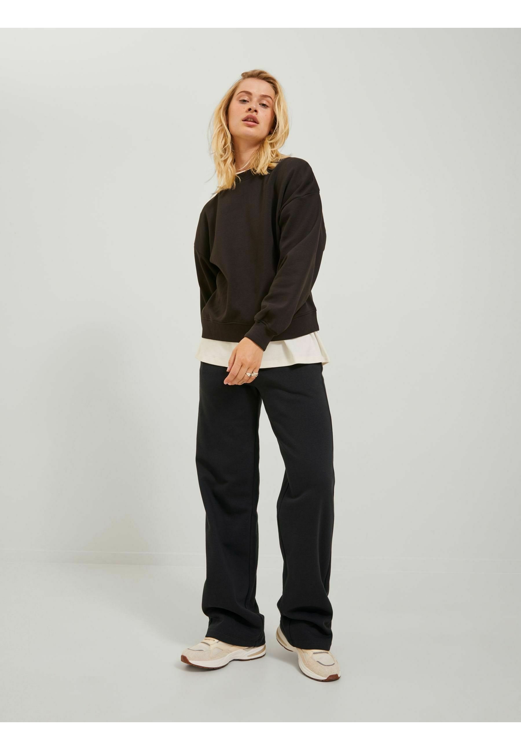 JXALLY - Tracksuit bottoms - black