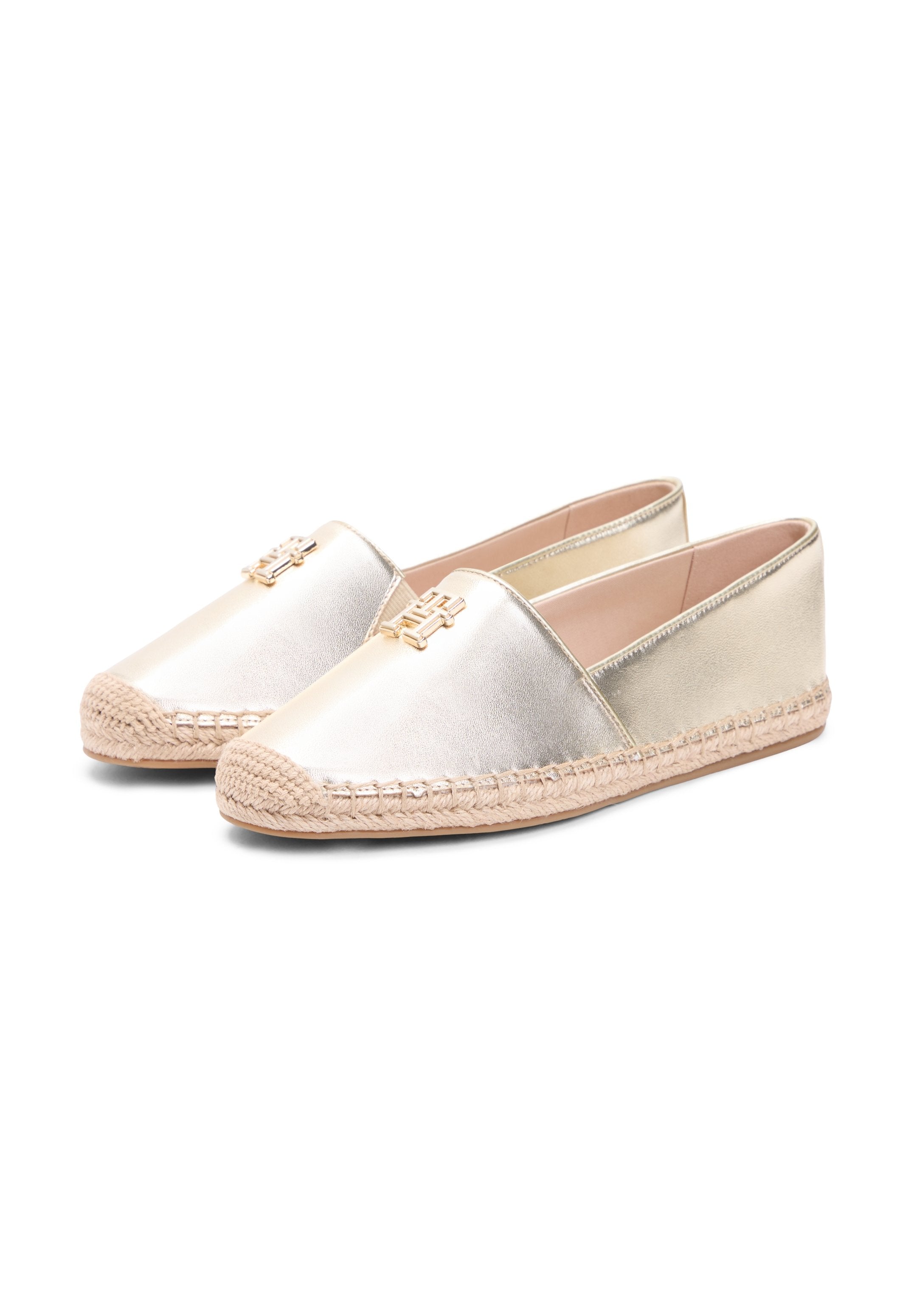 TH MONOGRAM METALLIC LEATHER ESPADRILLES - Espadrilles - gold-coloured
