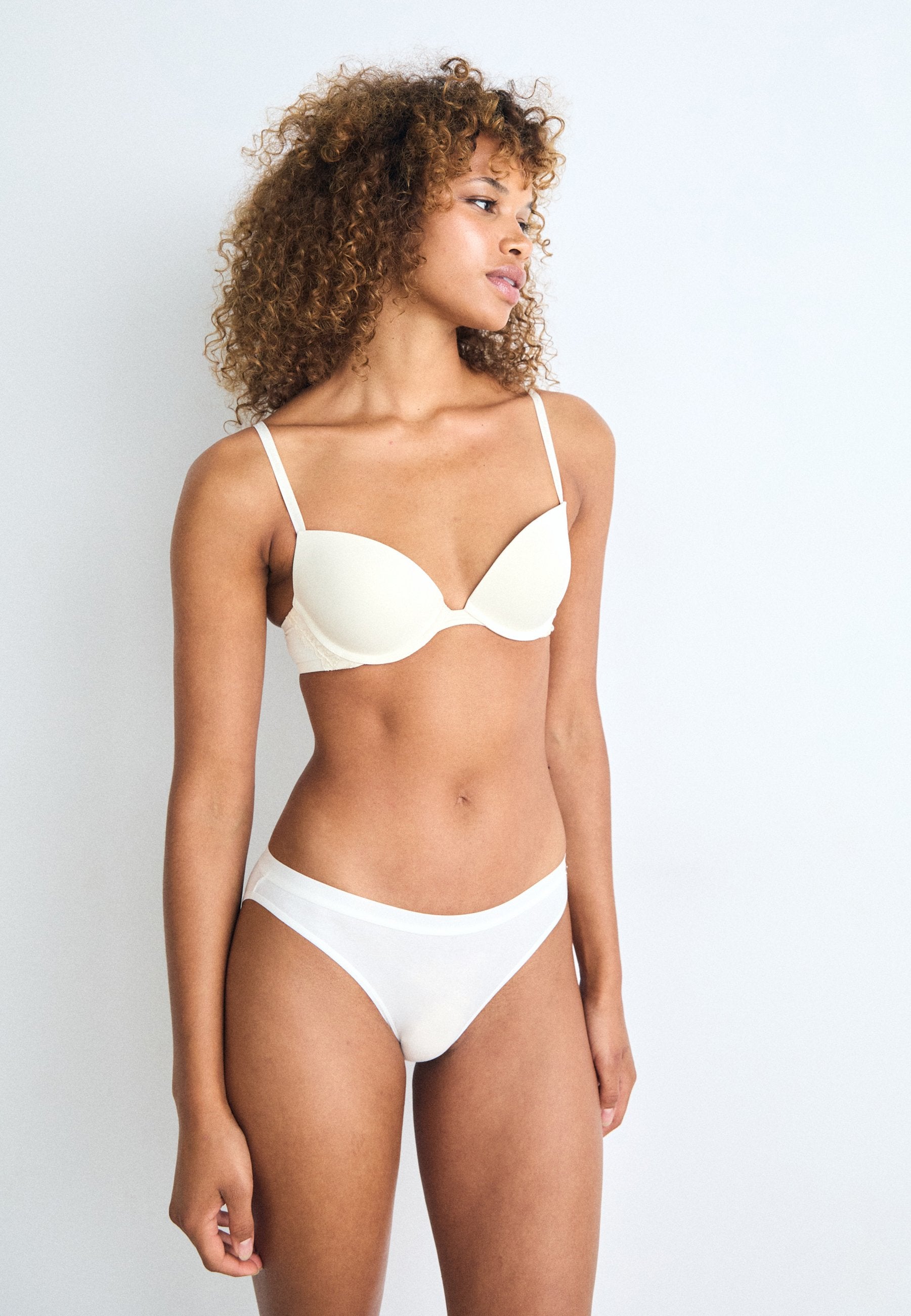 PUSH UP PLUNGE SOFT STRETCH LACE - Push-up bra - ivory