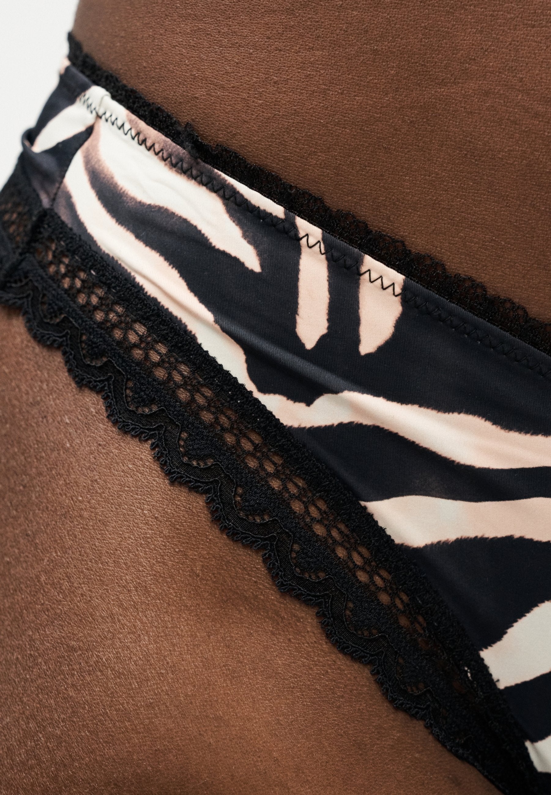UNIQUE - Thong - open miscellaneous