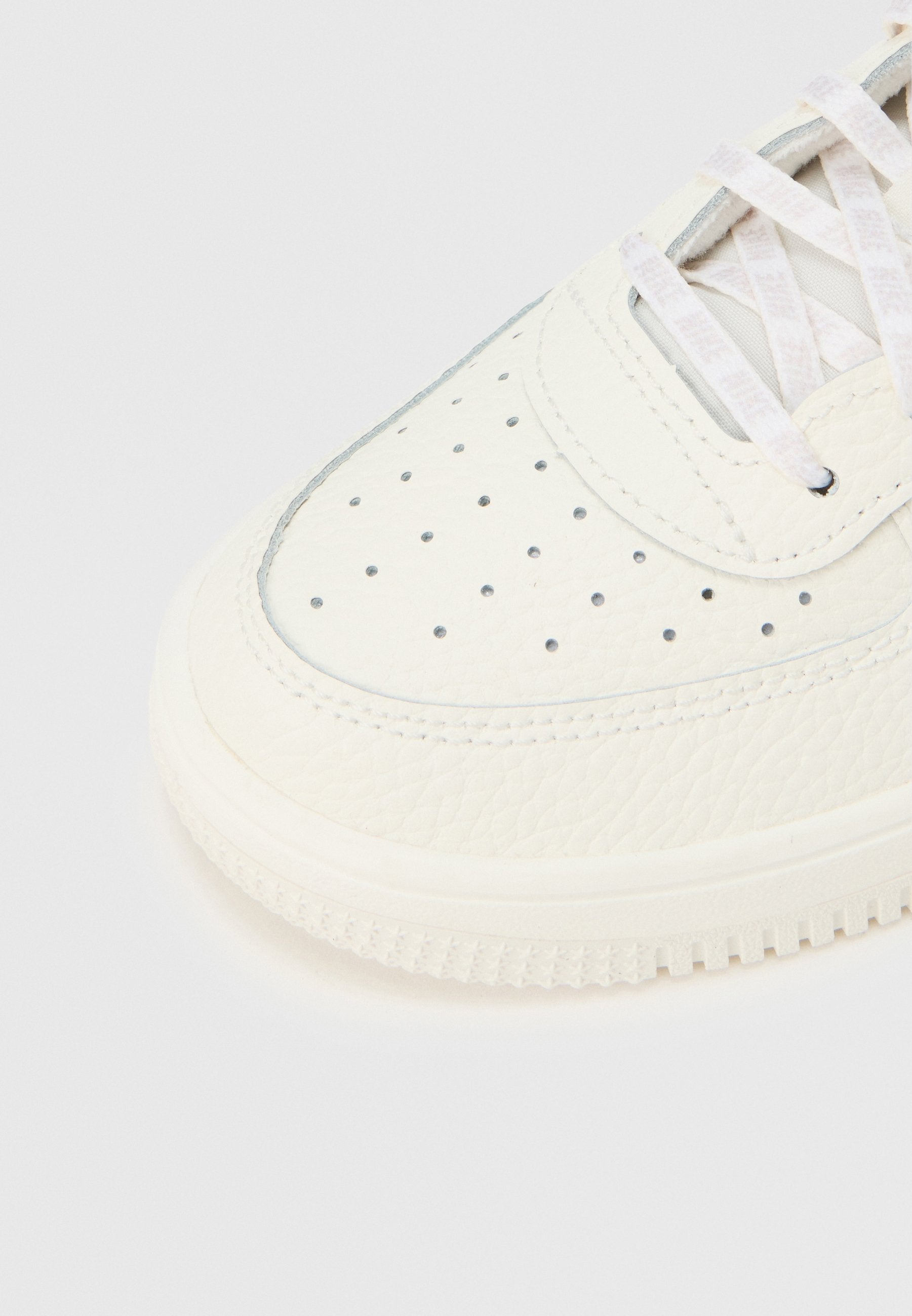 FORCE 1 LOW UNISEX - Trainers - sail/brown