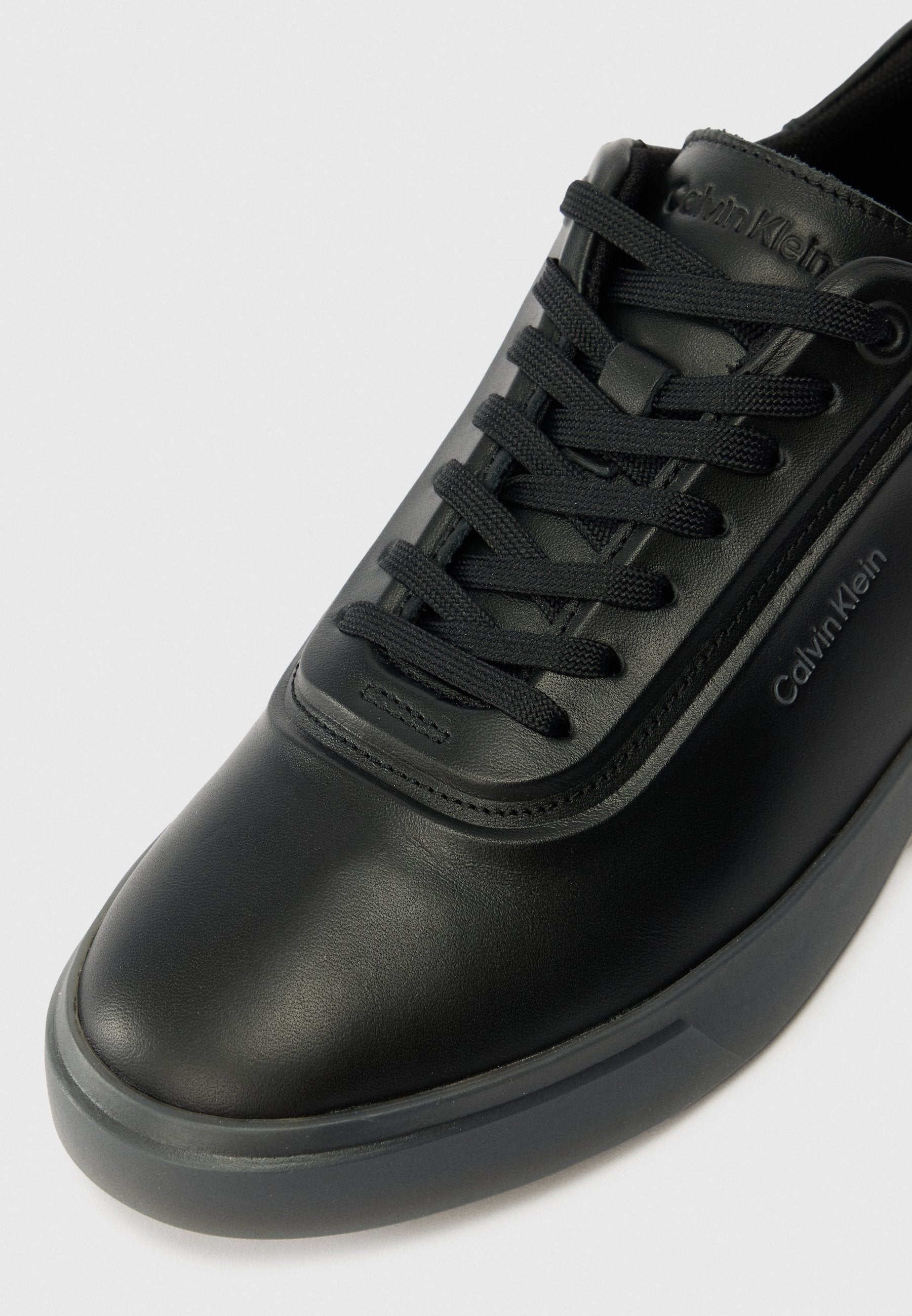 LOW PRO CUPS - Trainers - triple black