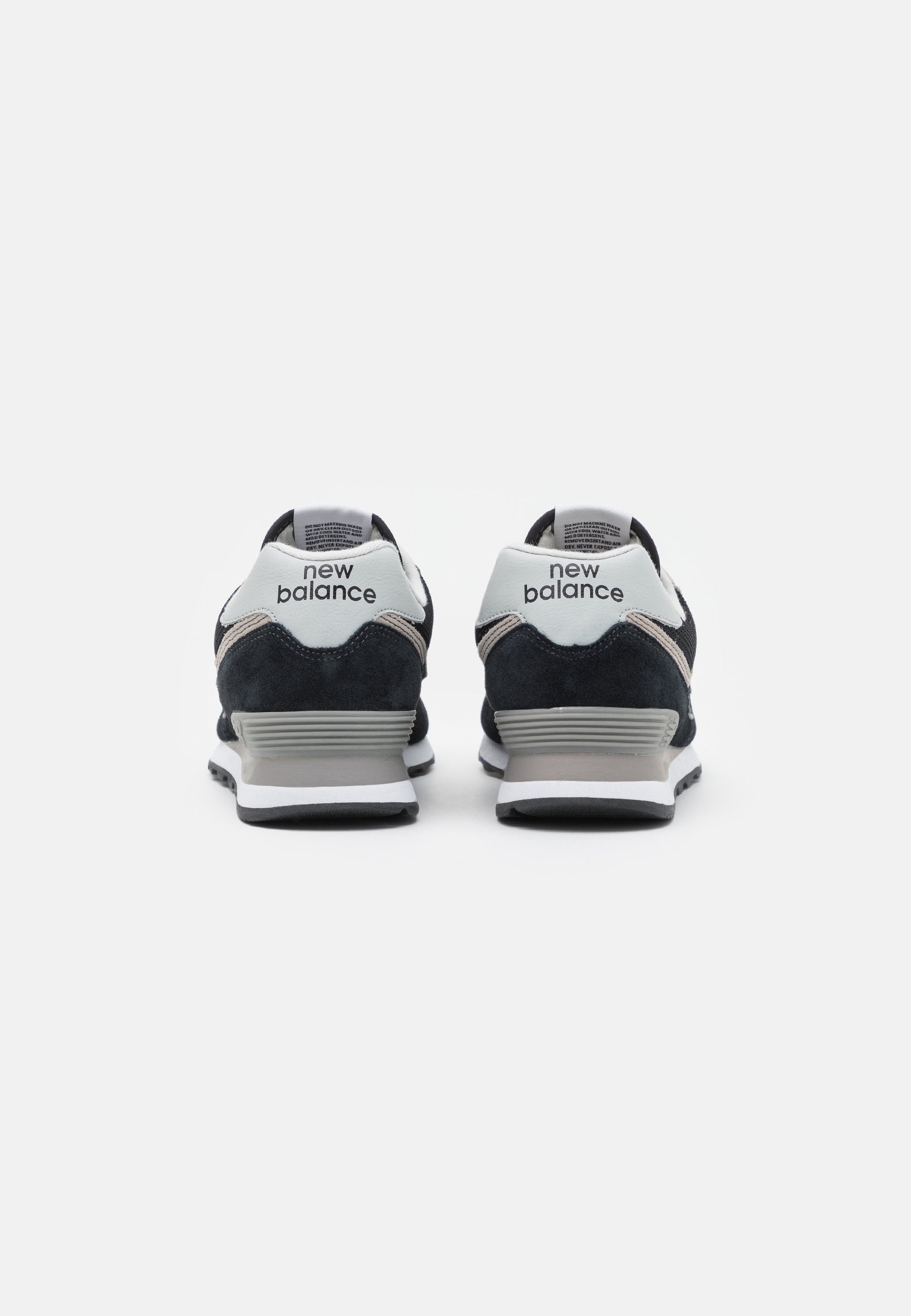 ML574 UNISEX - Trainers - black