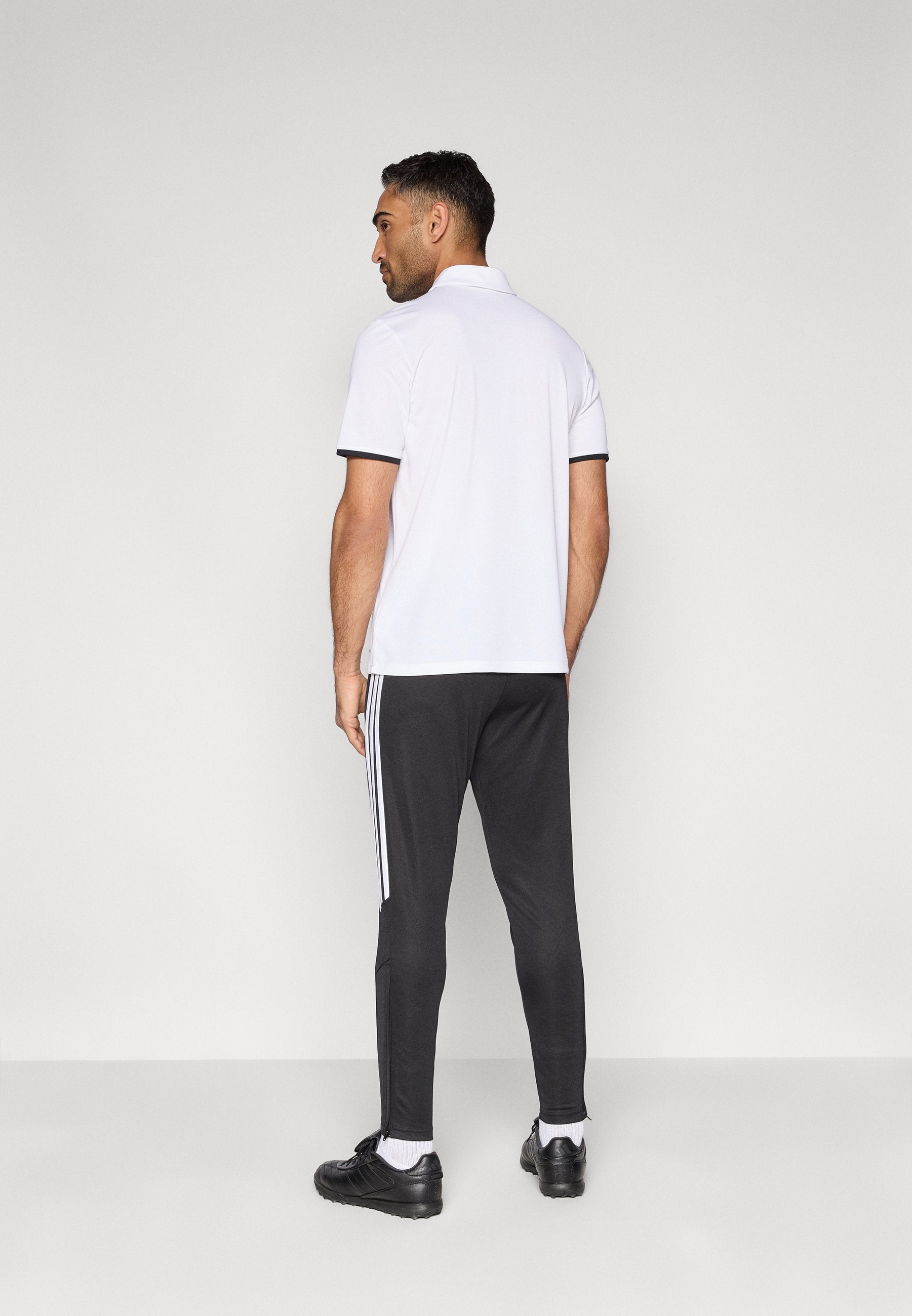 TIRO 26 ESSENTIALS TRAINING PANTS - Tracksuit bottoms - black/white