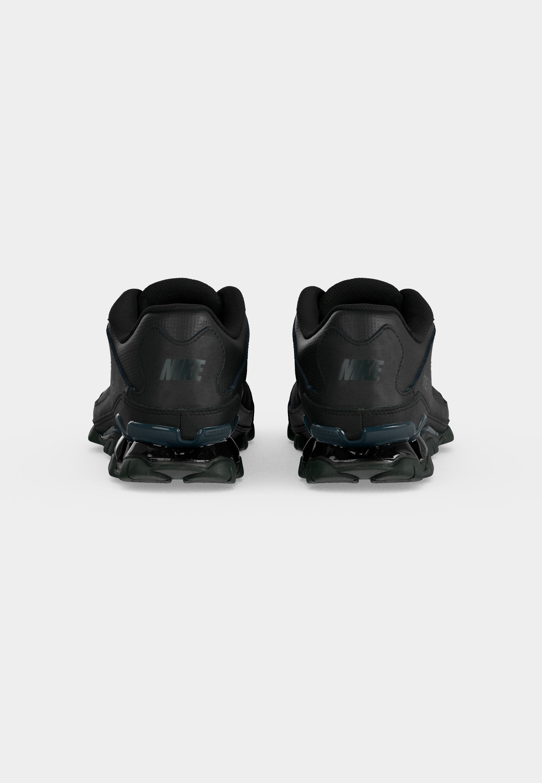 REAX 8 - Training shoe - black/anthracite