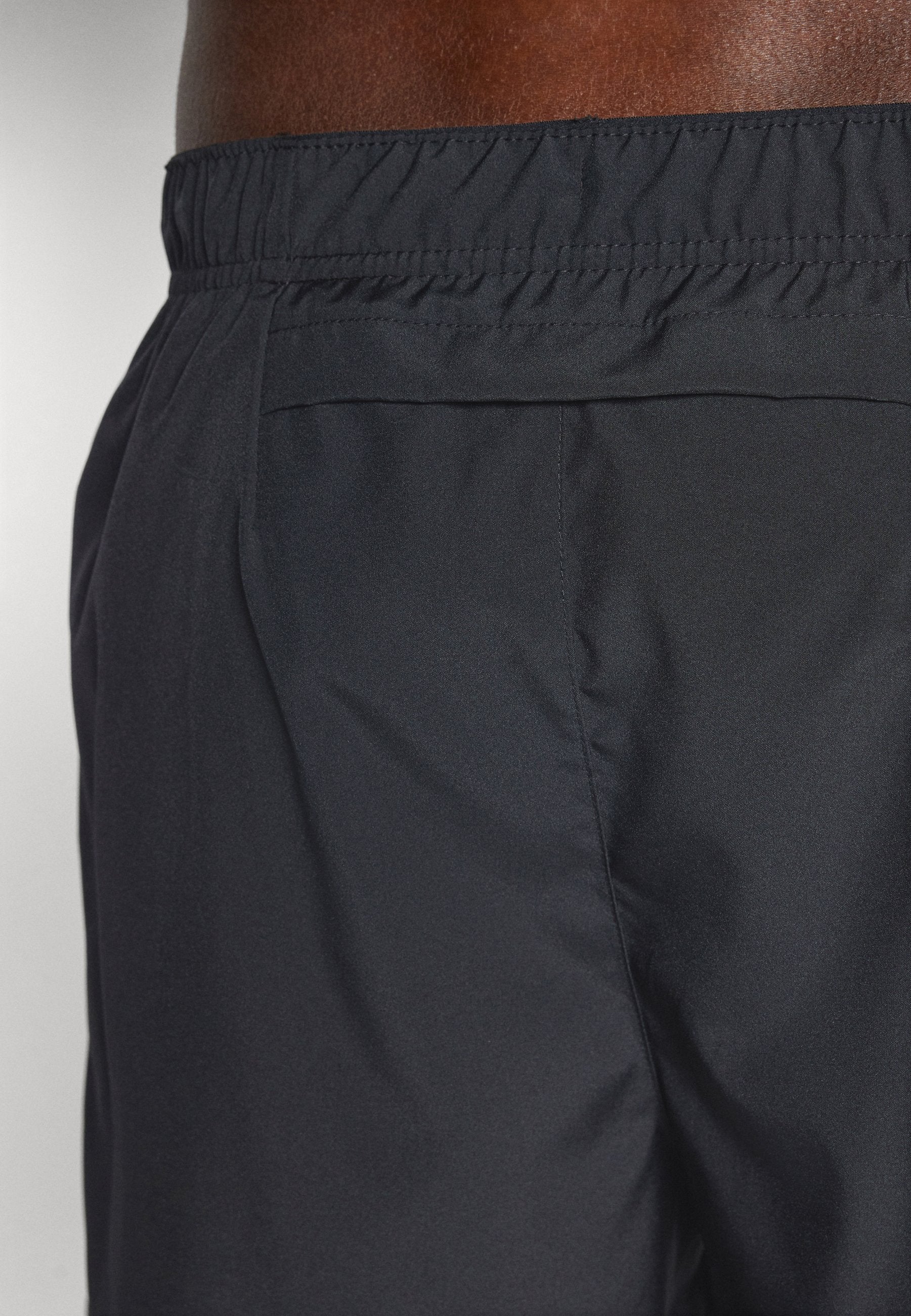 CHALLENGER SHORT - Sports shorts - black/reflective silver