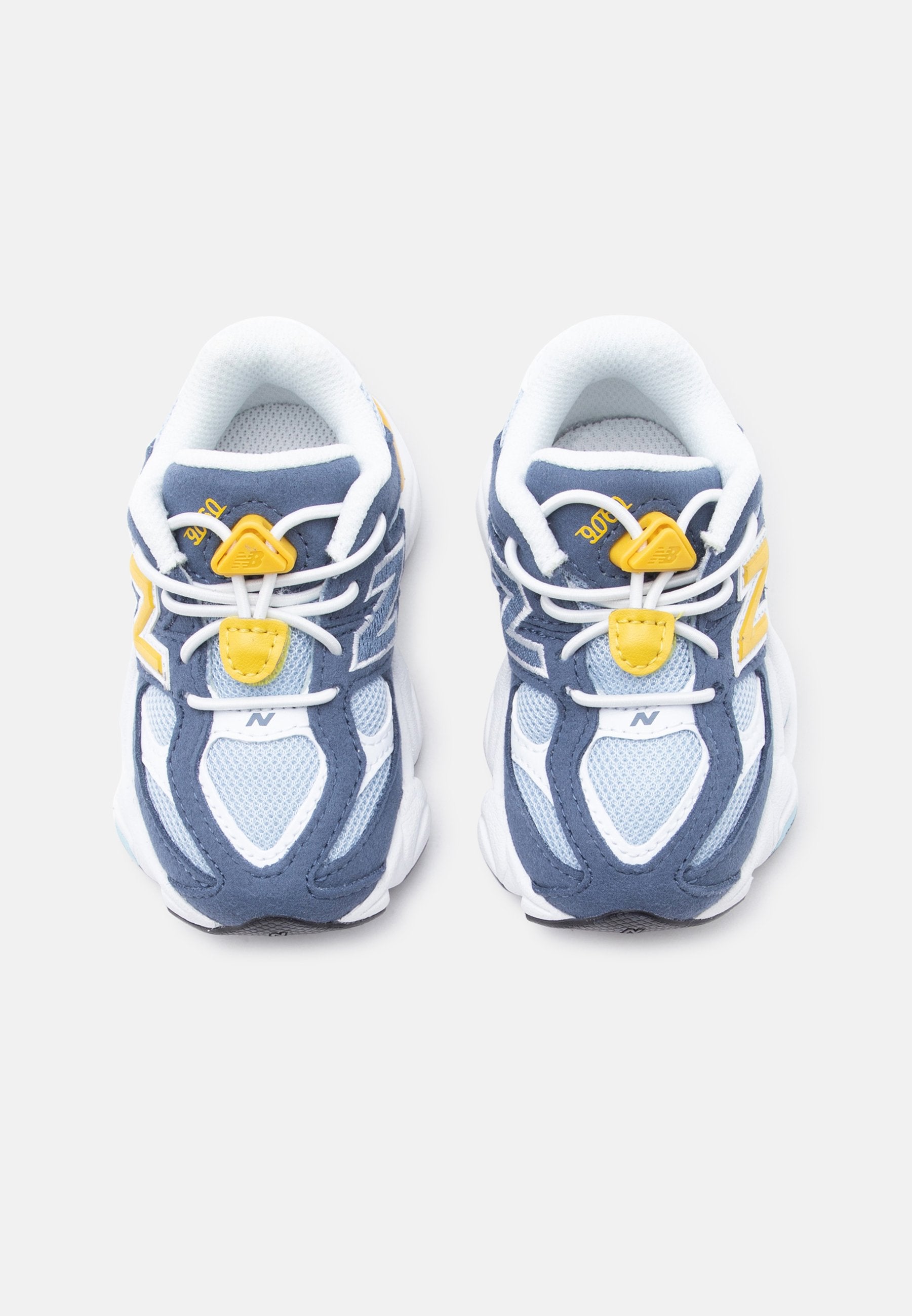 9060 UNISEX - Baby shoes - vintage indigo/apollo gold-coloured