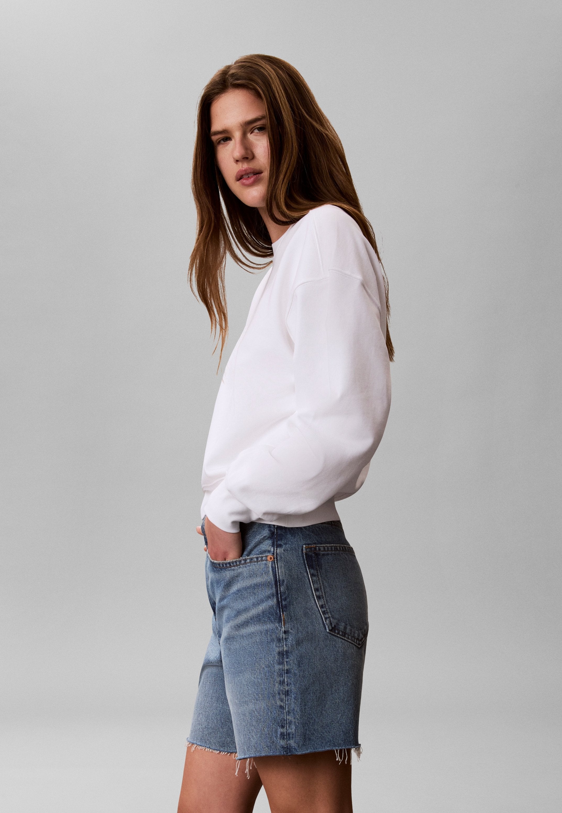 STANDARD LOGO CREW - Sweatshirt - bright white
