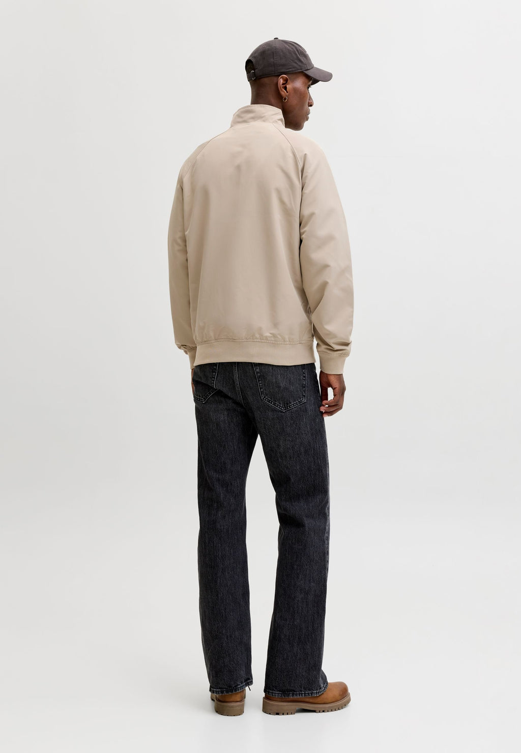 Kurze Jacke mit hohem Kragen - Light jacket - white pepper