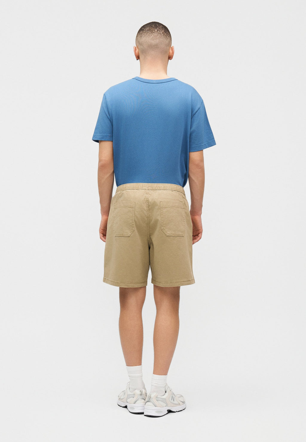 ESSENTIAL EASY  - Shorts - light avocado
