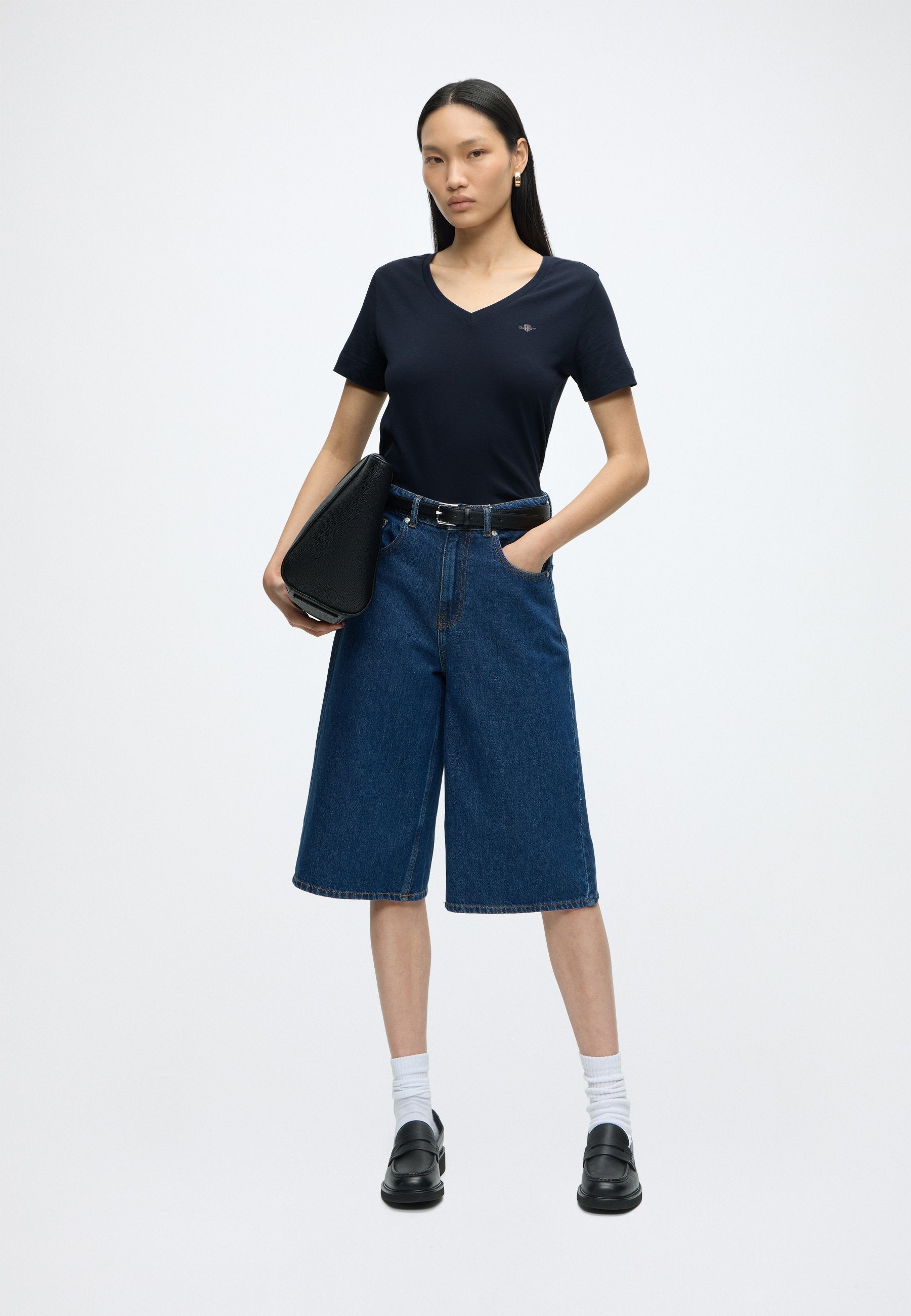 SHIELD V NECK - Basic T-shirt - evening blue