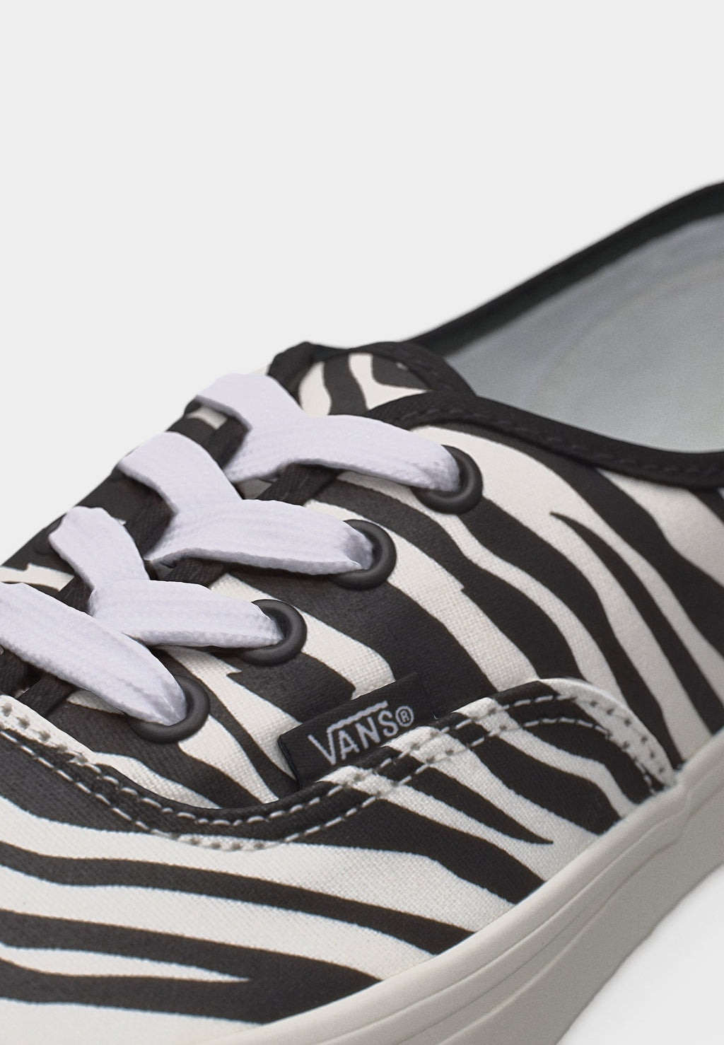 AUTHENTIC UNISEX - Trainers - black/offwhite