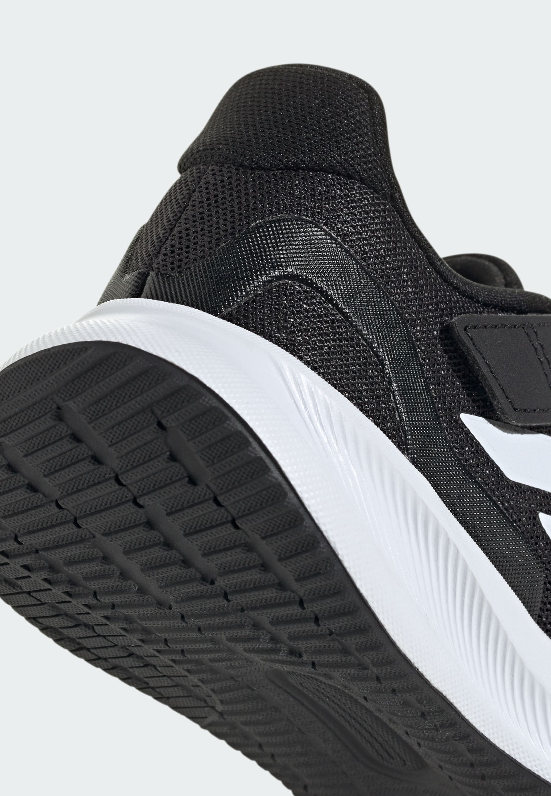 RUNFALCON 5 UNISEX - Road running shoes - core black   cloud white   cloud white