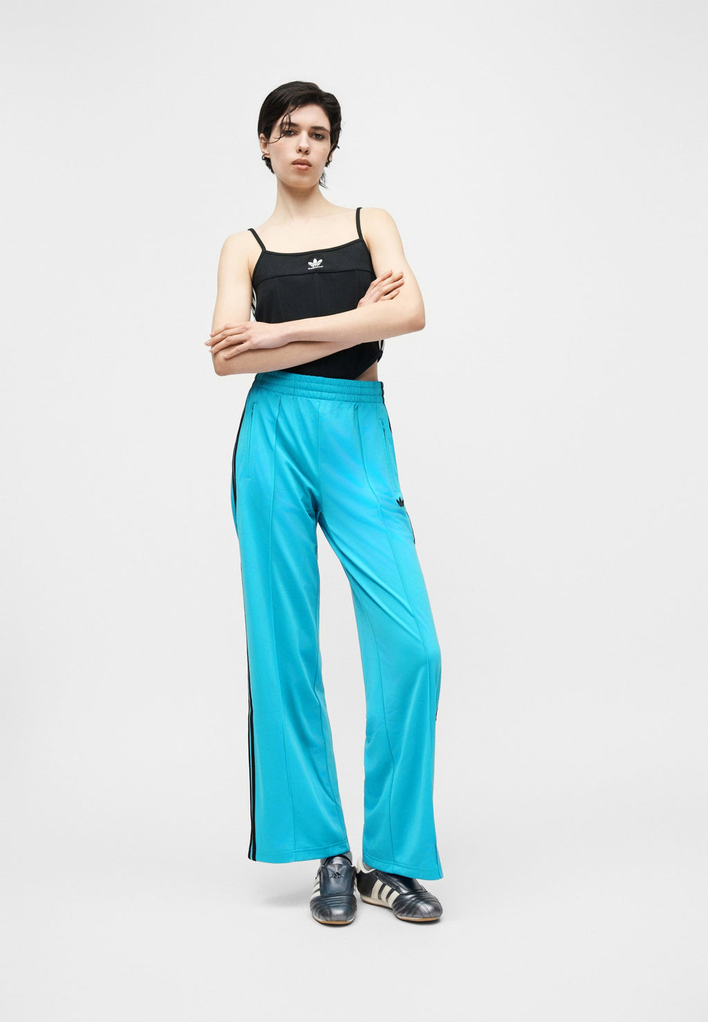 LOOSE - Tracksuit bottoms - blue