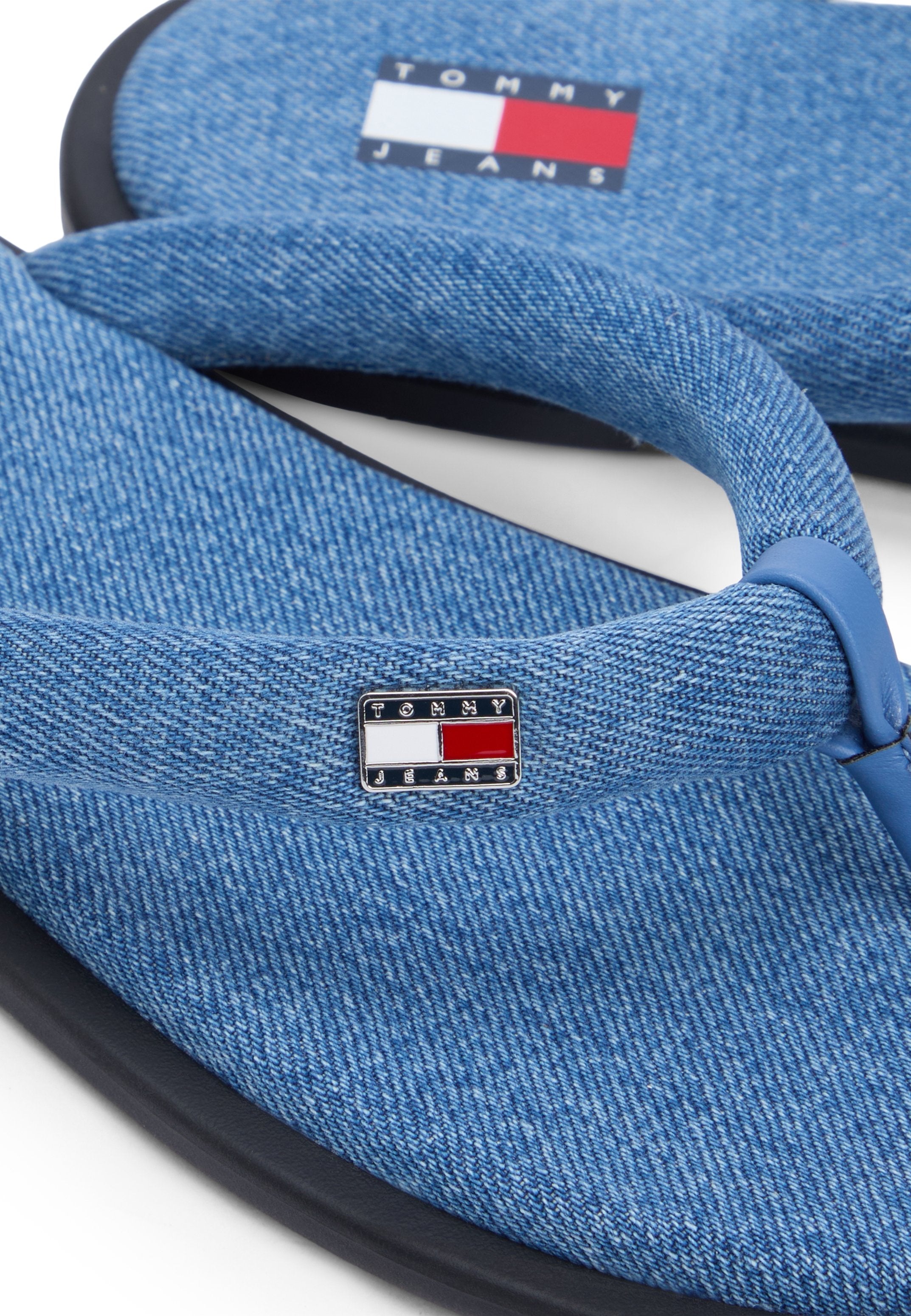 DENIM PADDED STRAP FLIP-FLOPS - Sandals - denim