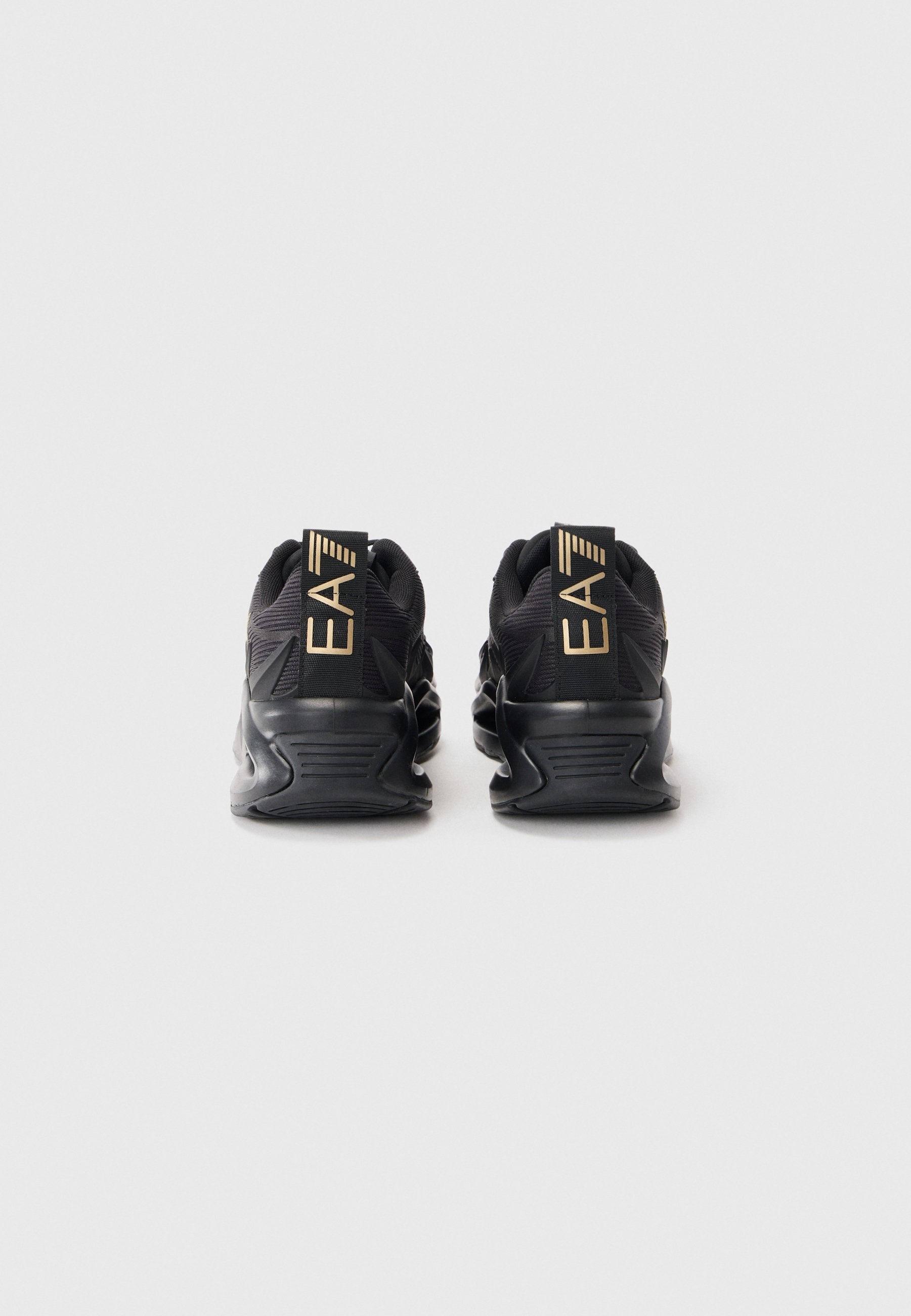 INFINITY UNISEX - Trainers - triple blac/gold-coloured