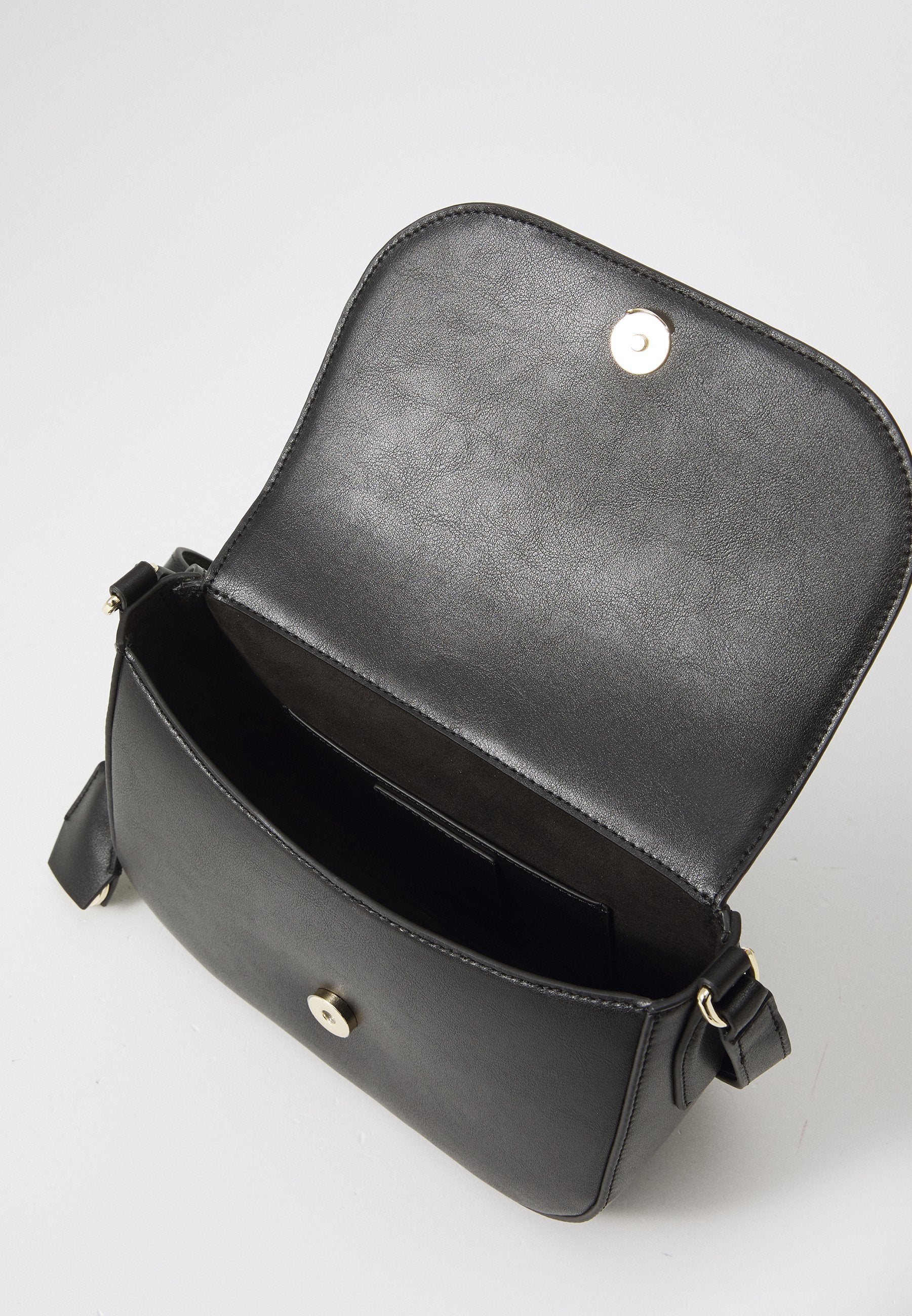 NUMAH SADDLE - Cross body bag - black