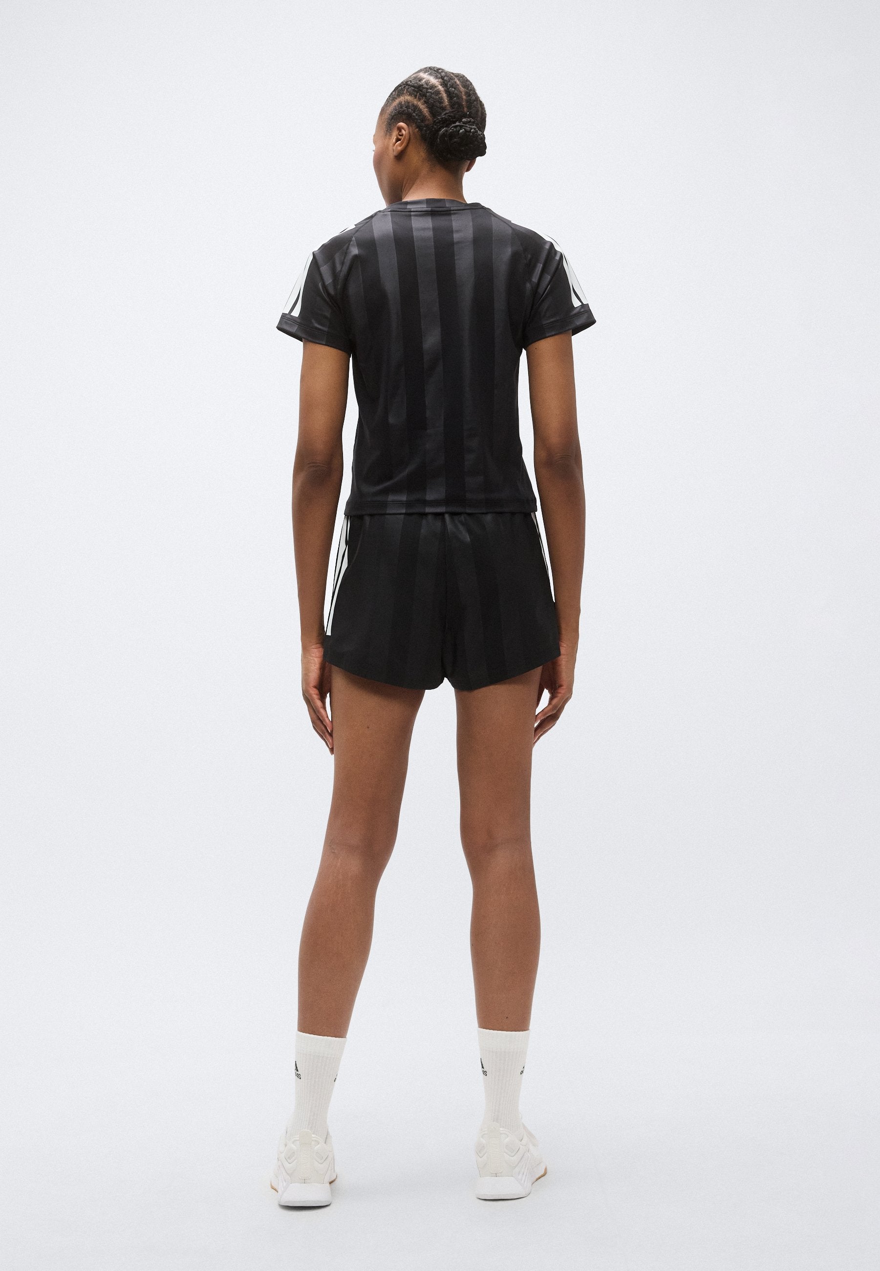 HYPERGLAM  3 STRIPES EMBOSS WOVEN - Sports shorts - black