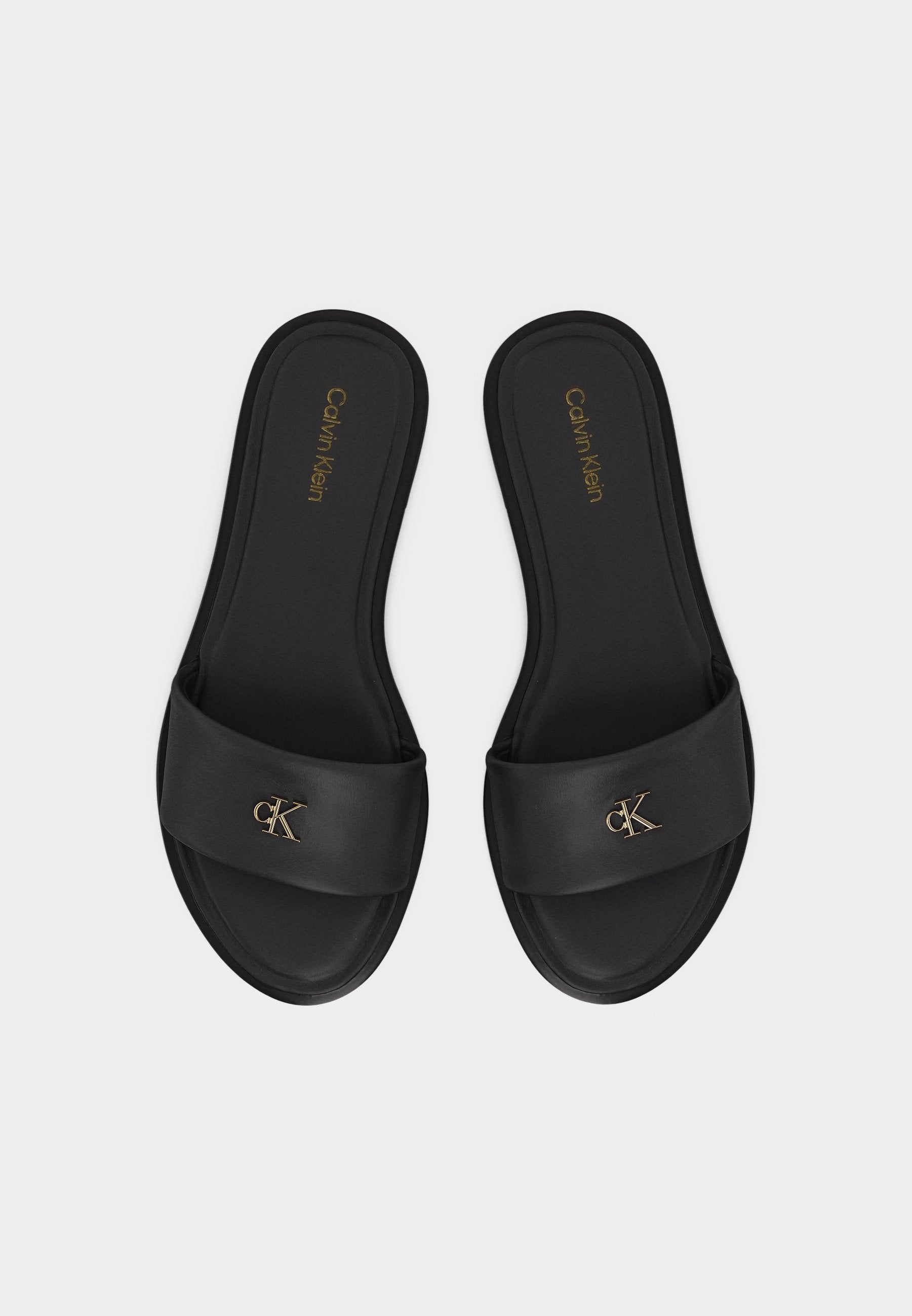 Mules - triple black