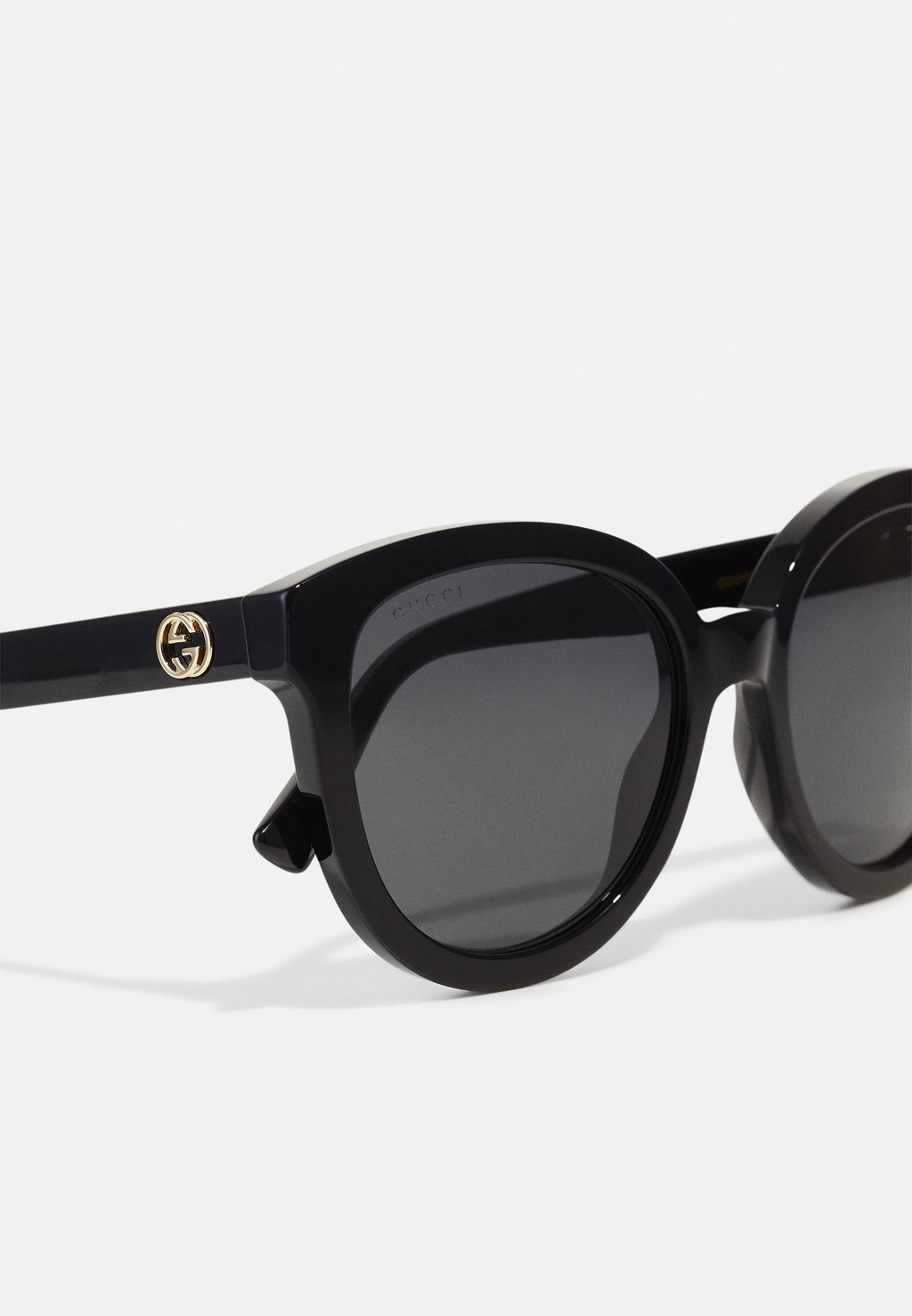 Sunglasses - black