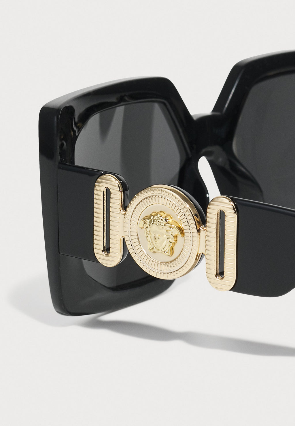 Sunglasses - black