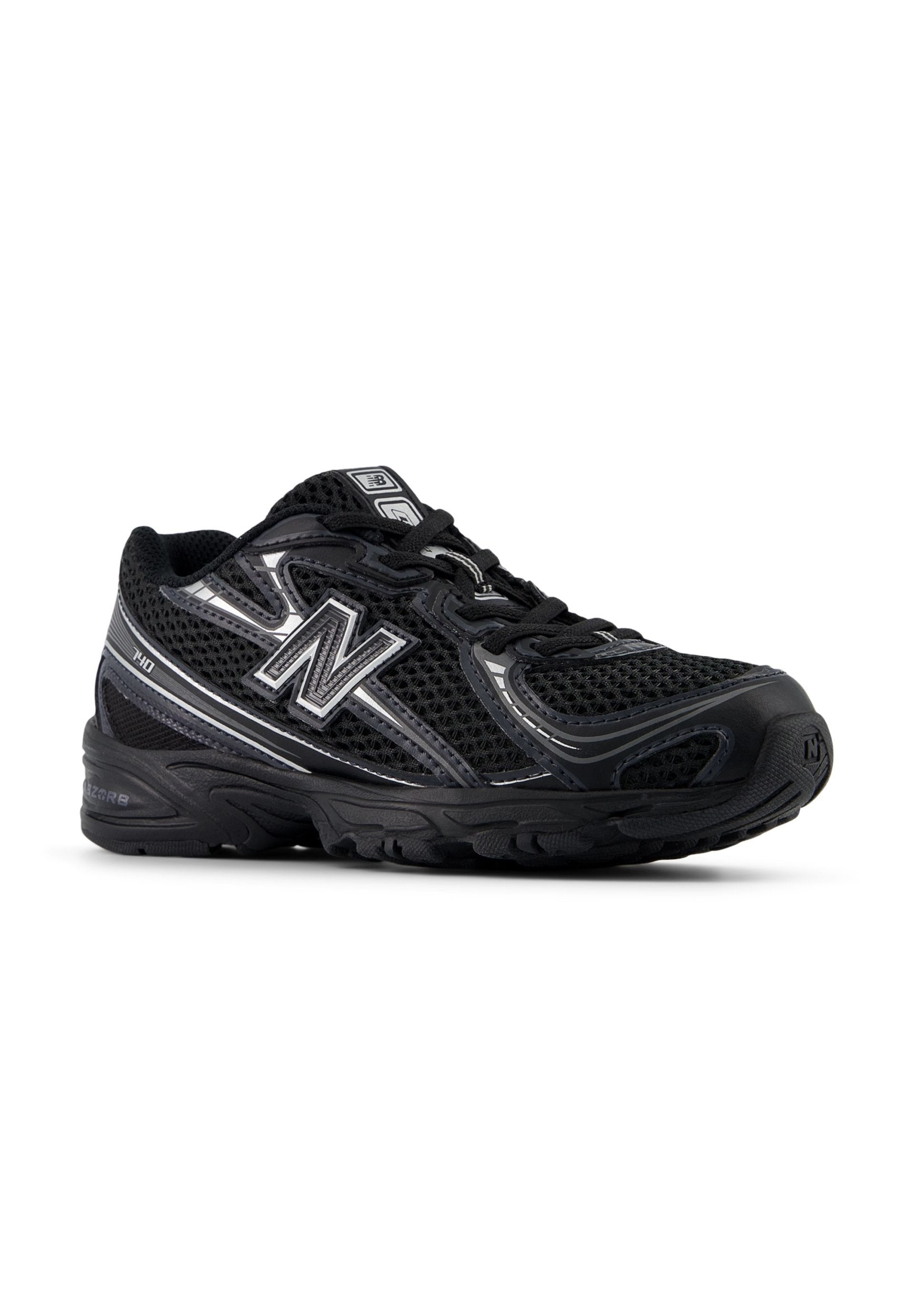 740 - Trainers - black