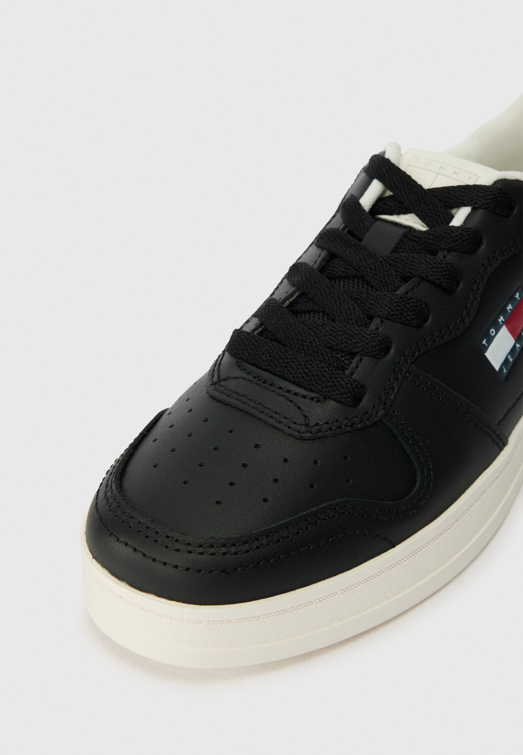 THE GREENWICH LEATHER CONTRAST HEEL TRAINERS - Trainers - black