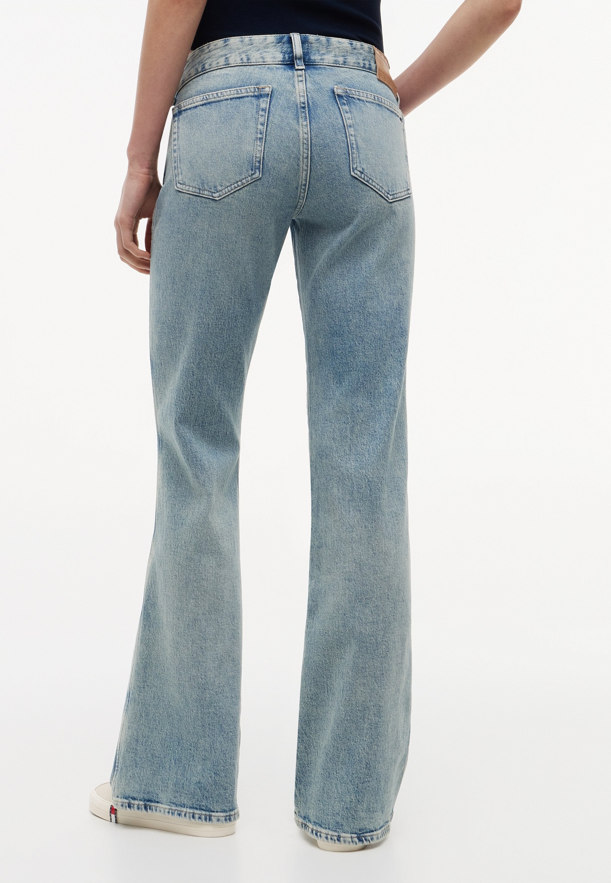 BOOTCUT - Relaxed fit jeans - denim light