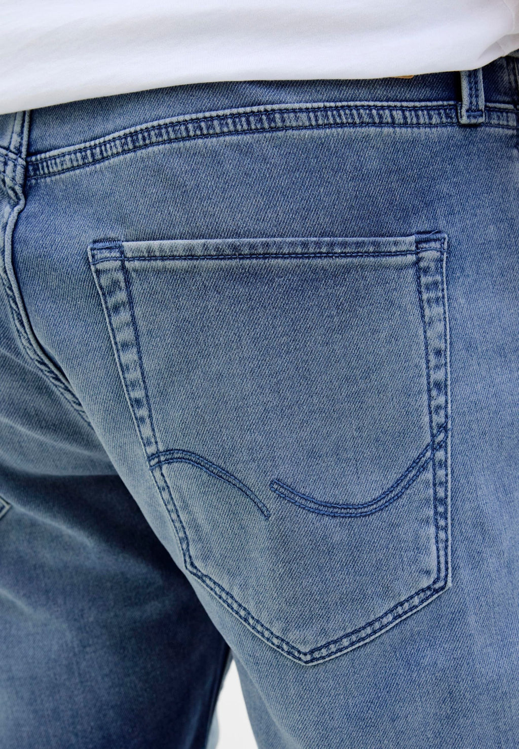 JJIRICK JJICON DENIM SHORTS - Denim shorts - blau