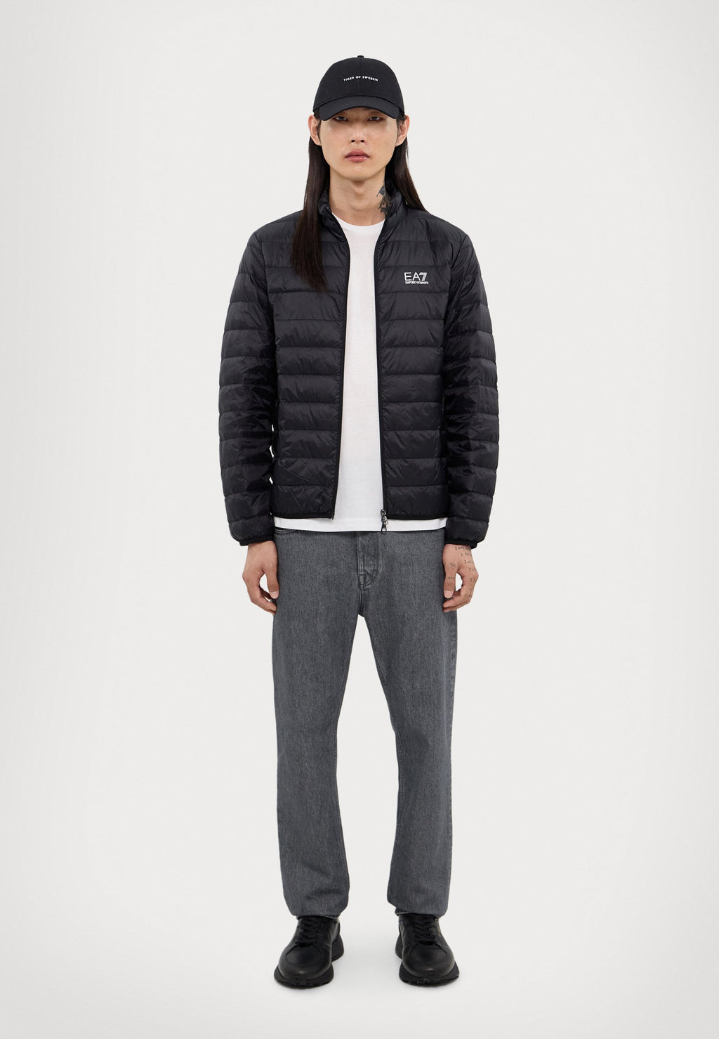 TRAIN CORE - Down jacket - black