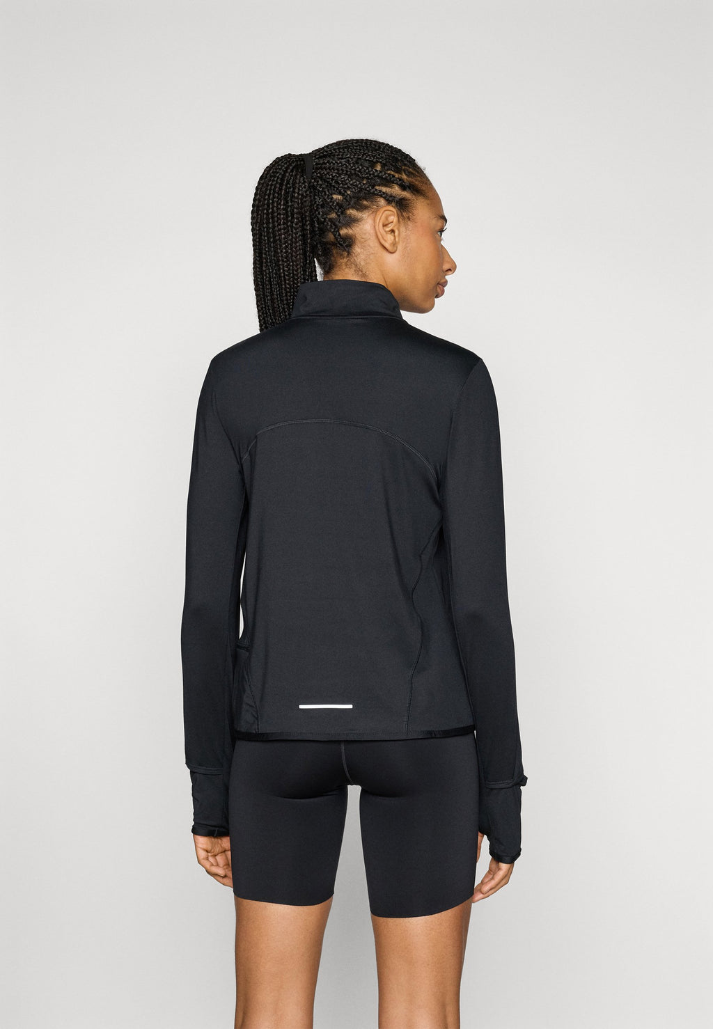 SWIFT - Long sleeved top - black