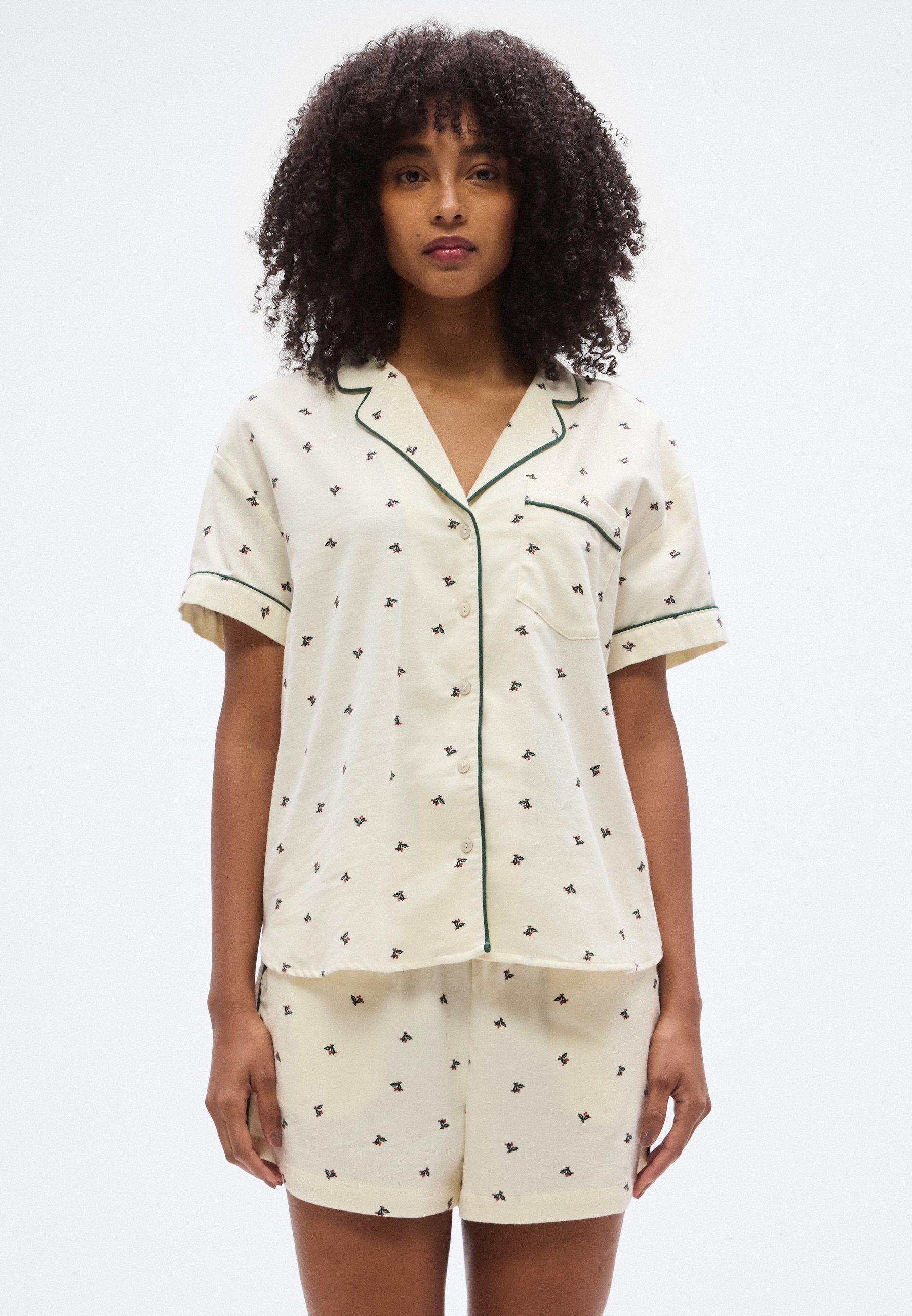 SHORT PJ - Pyjama set - off-white/green