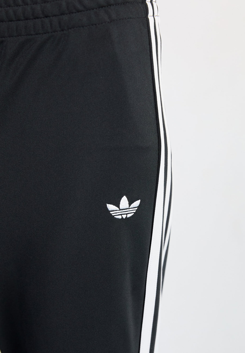 سروال رياضي X JEREMY SCOTT PRIDE RUFFLE - أسود