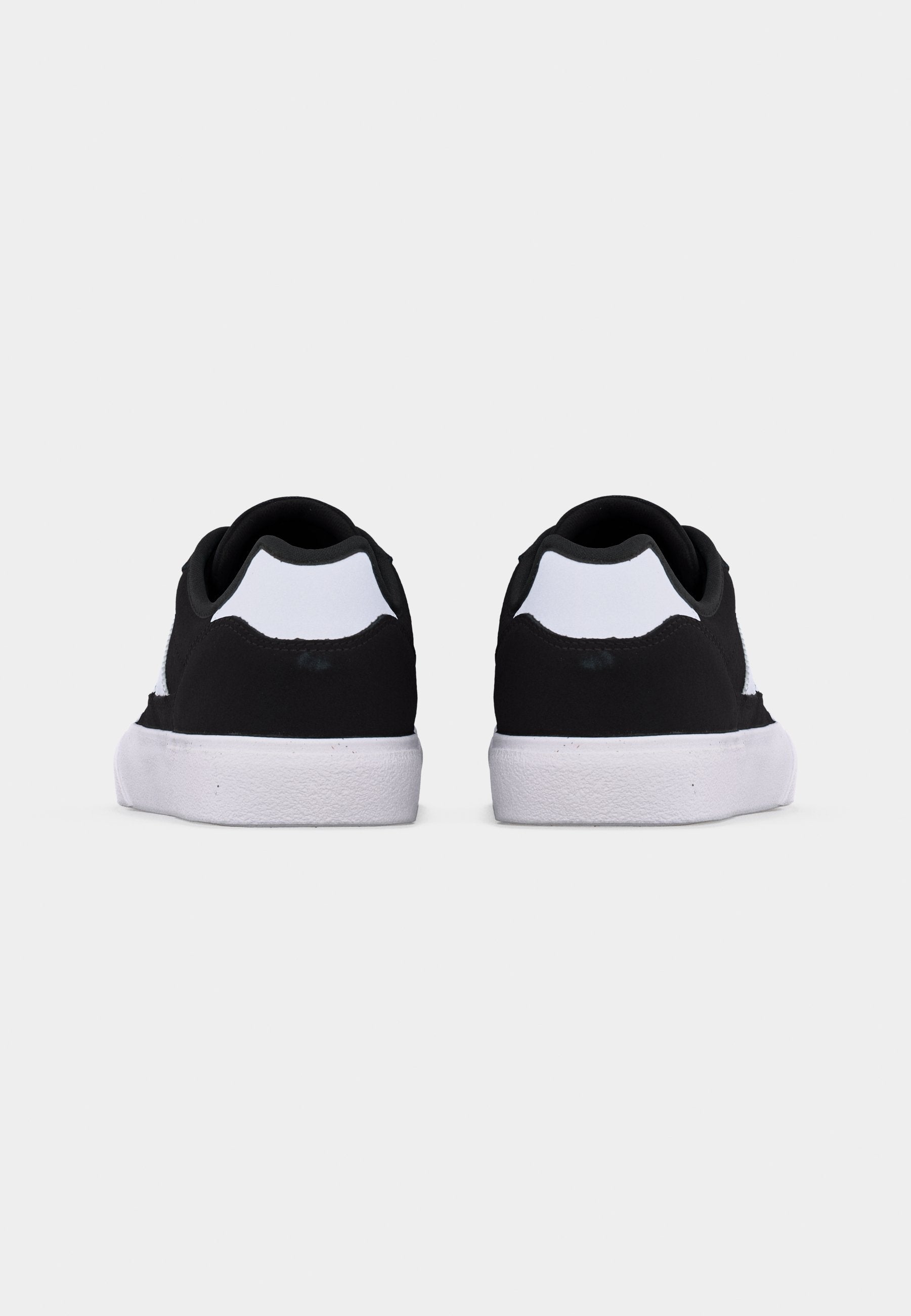 COURT TNS PREMIERE UNISEX - Trainers - core black/footwear white/bluebird