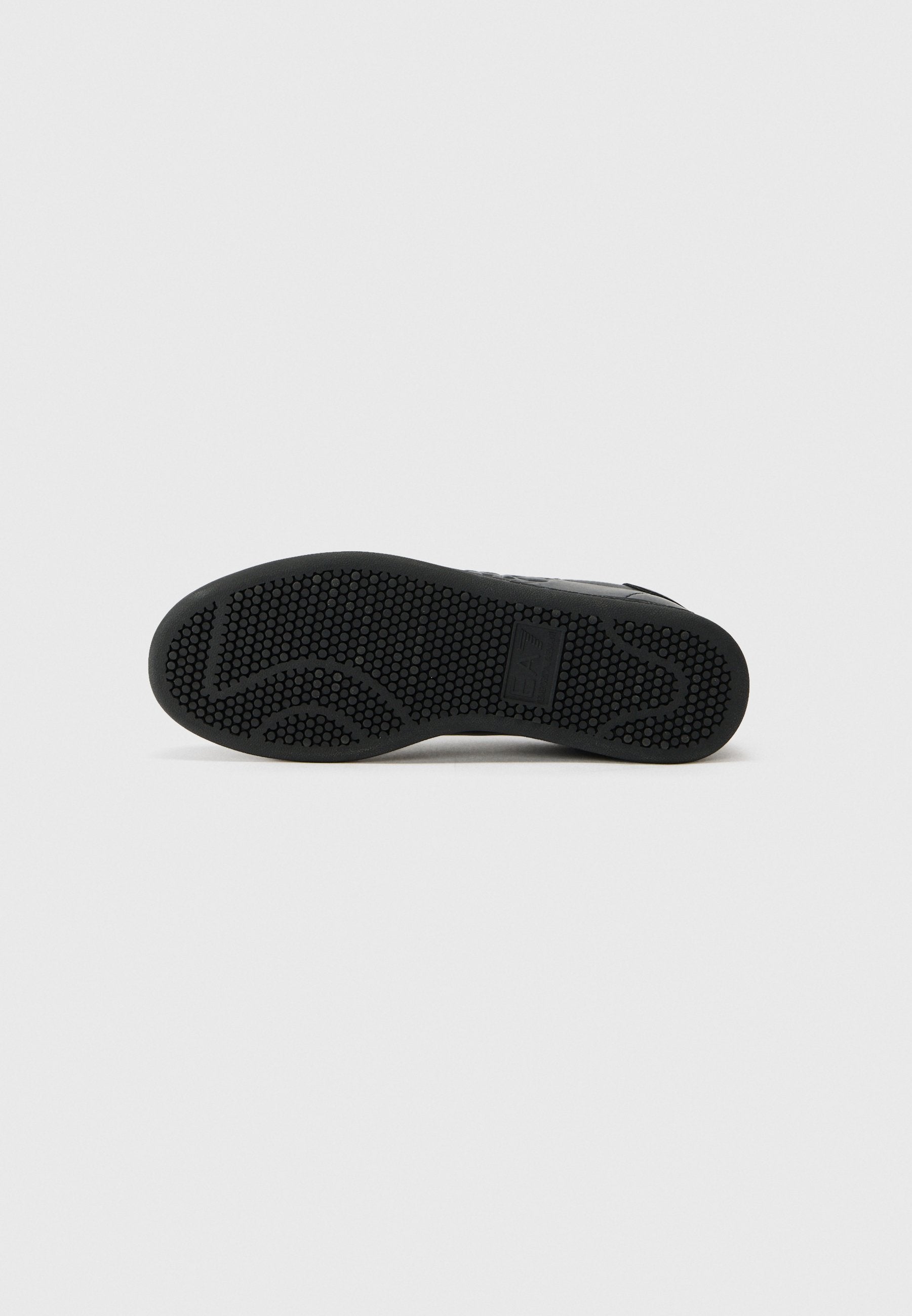 Trainers - triple black
