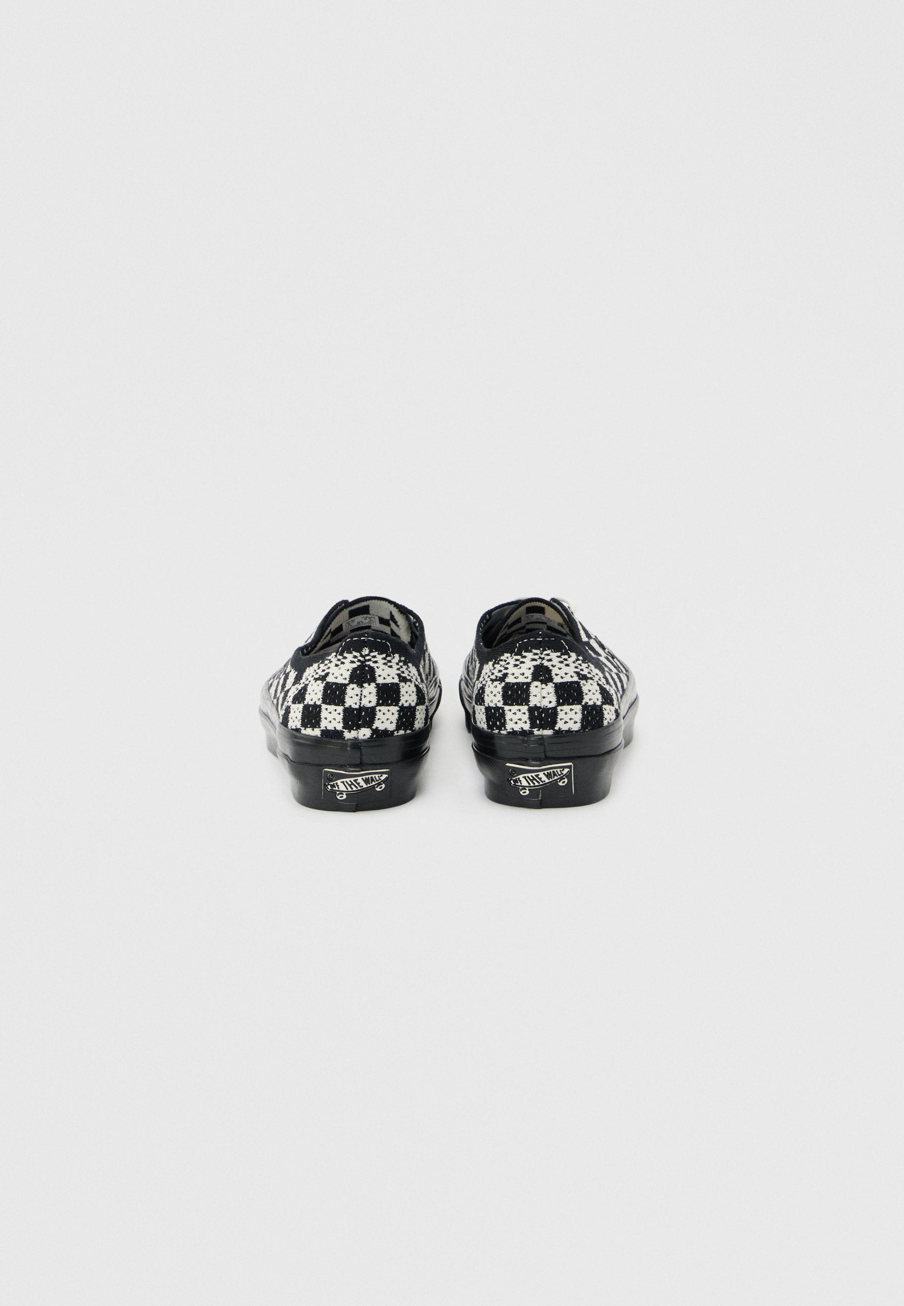 PREMIUM AUTHENTIC 44 EK - Skate shoes - black/marshmallow