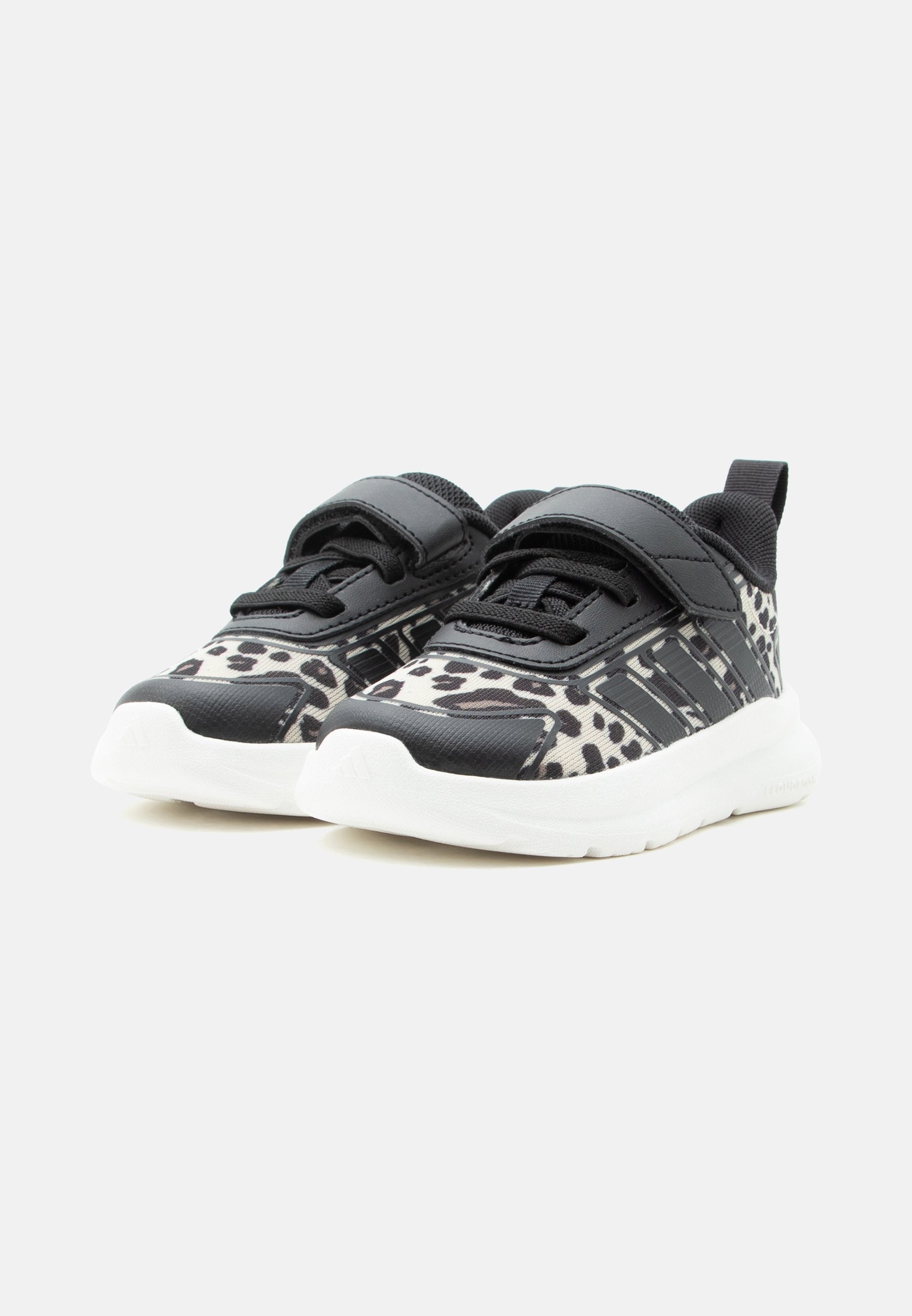 TENSAUR RUN 4.0 UNISEX - Road running shoes - crystal linen/core black/core white