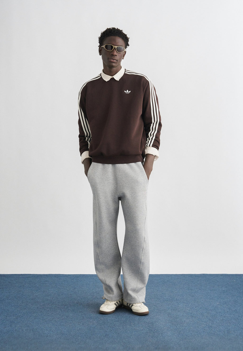 CREW - Sweatshirt - aurora coffee/off white